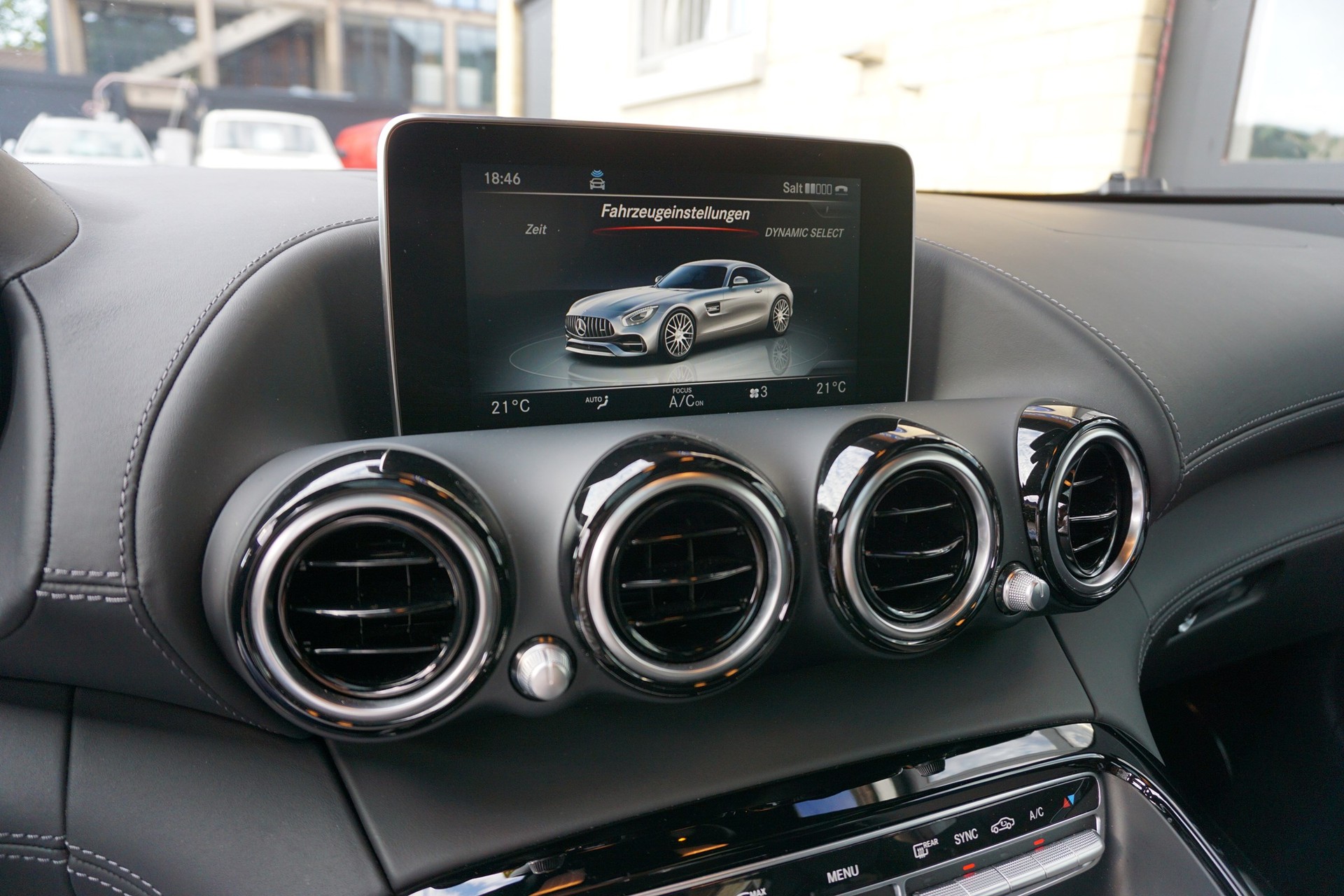 MERCEDES-BENZ AMG GT S Speedshift DCT-image-27
