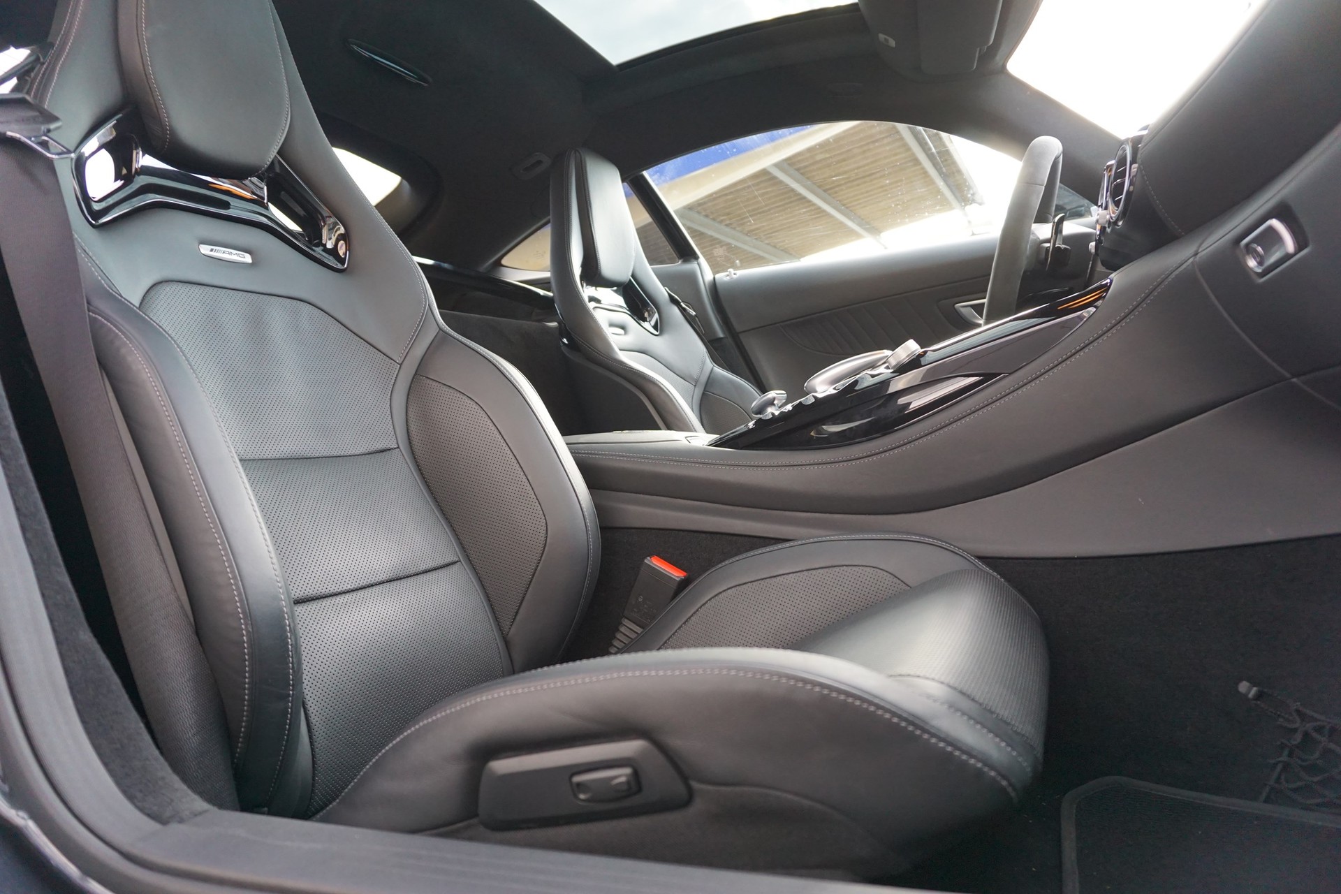 MERCEDES-BENZ AMG GT S Speedshift DCT-image-15