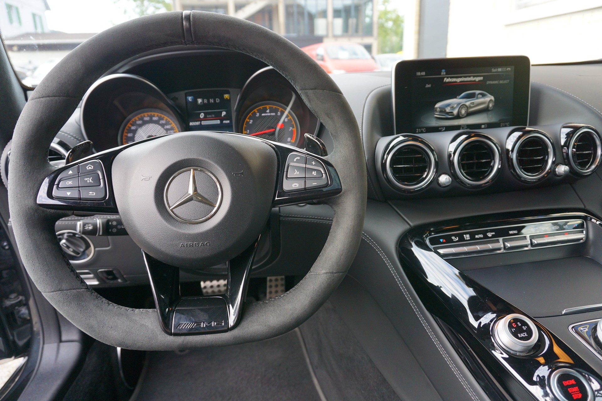 MERCEDES-BENZ AMG GT S Speedshift DCT-image-12