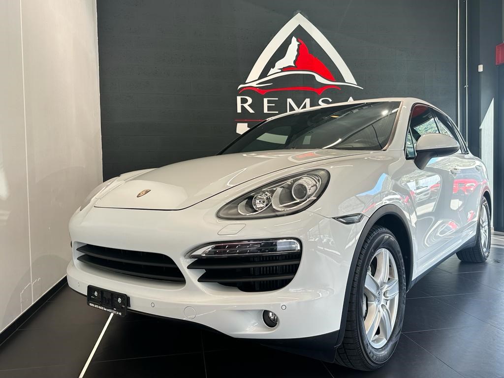 PORSCHE Cayenne S Diesel-image-1