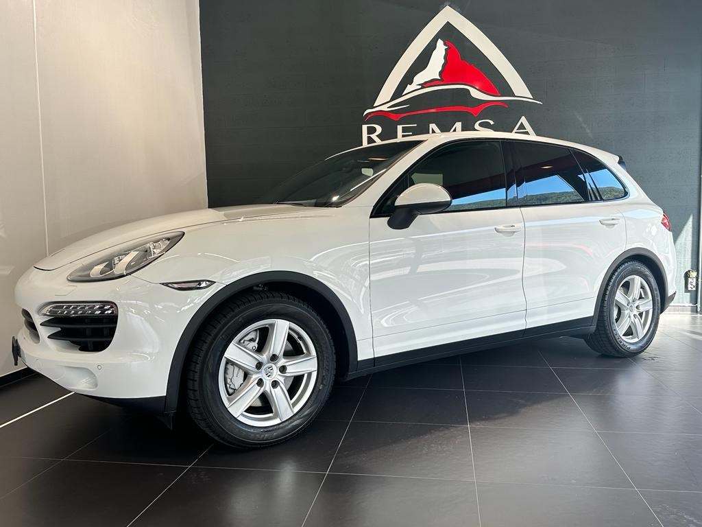 PORSCHE Cayenne S Diesel-image-0