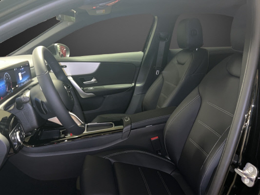 MERCEDES-BENZ A 250 4Matic 8G-DCT-image-6