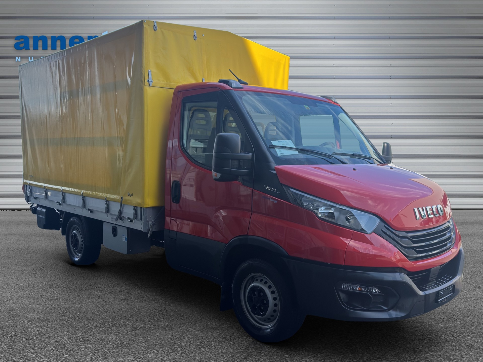 IVECO 35S16 Daily-showroom-element-2