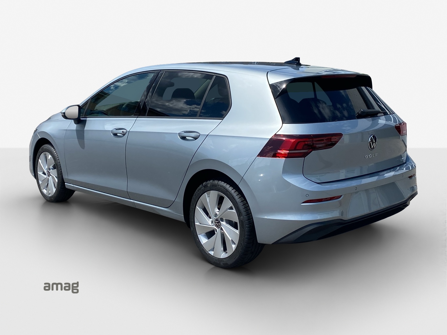 VW Golf 1.5 e TSI mHEV Life DSG-image-2
