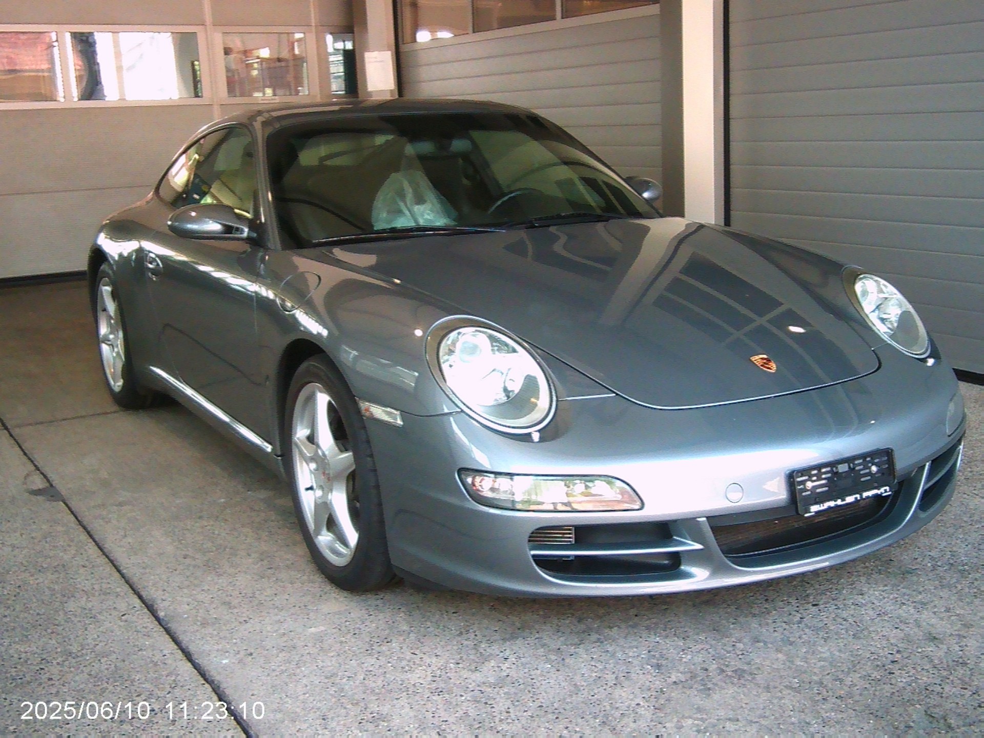 PORSCHE 911 Carrera