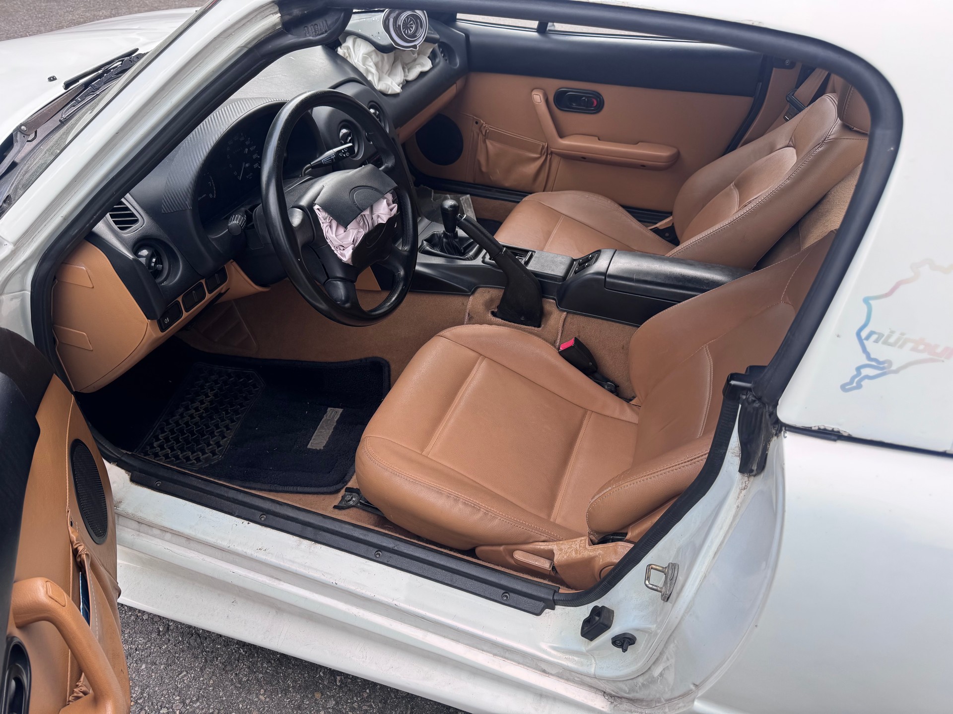 MAZDA MX-5 1.6i-16-image-10