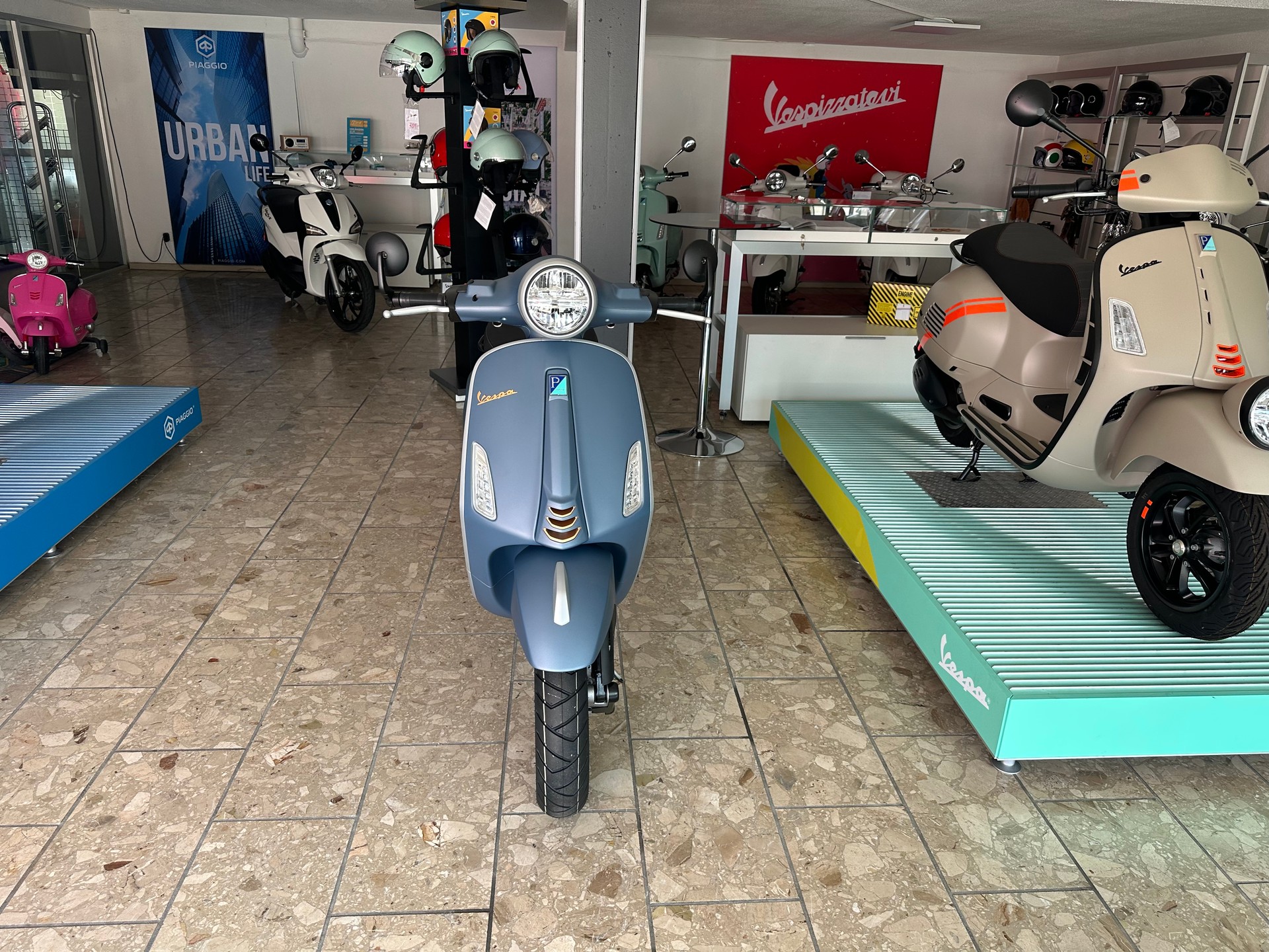 PIAGGIO Vespa 125 Primavera ABS-image-6