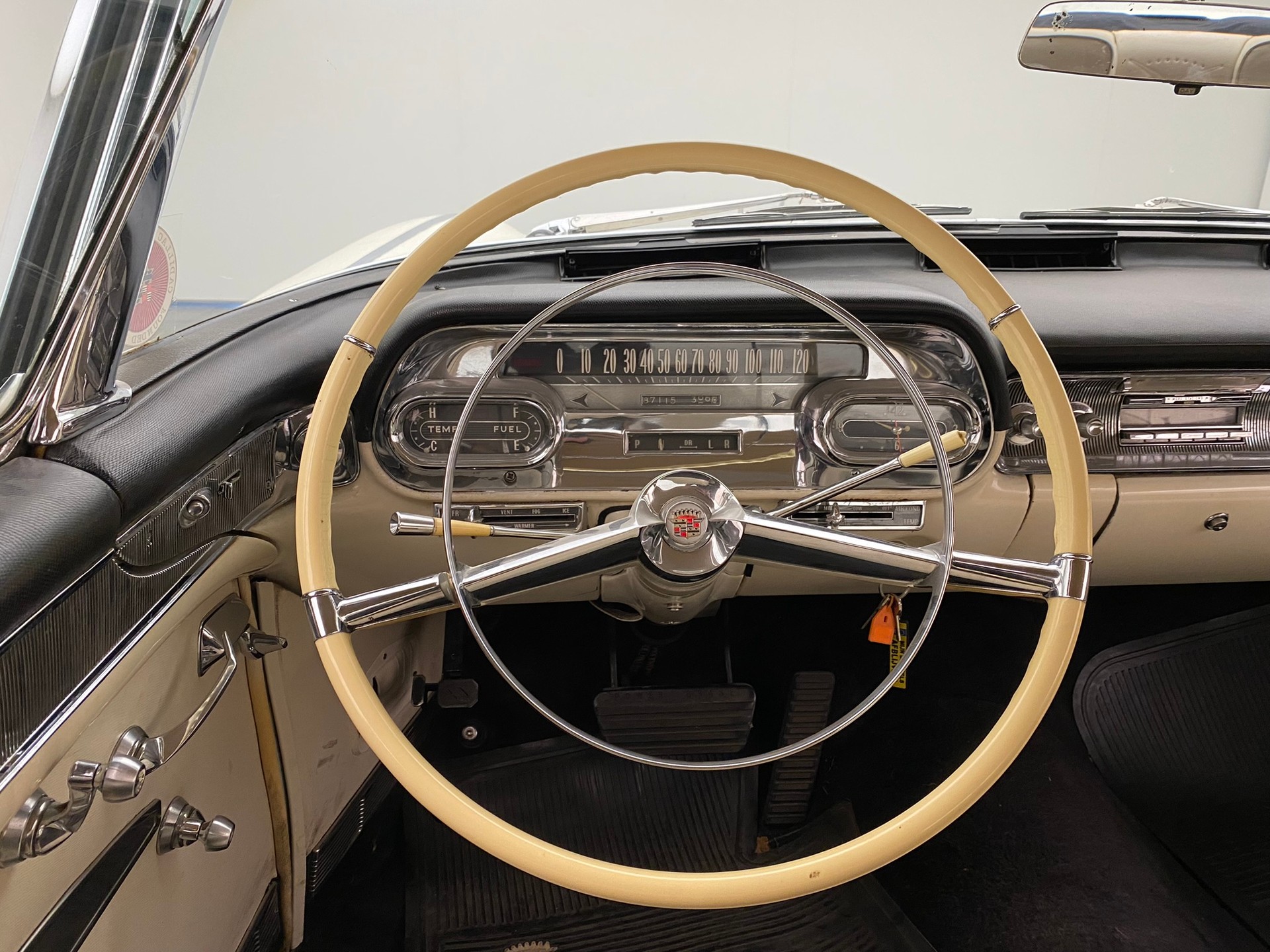 CADILLAC Deville Coupe Series 62-image-11