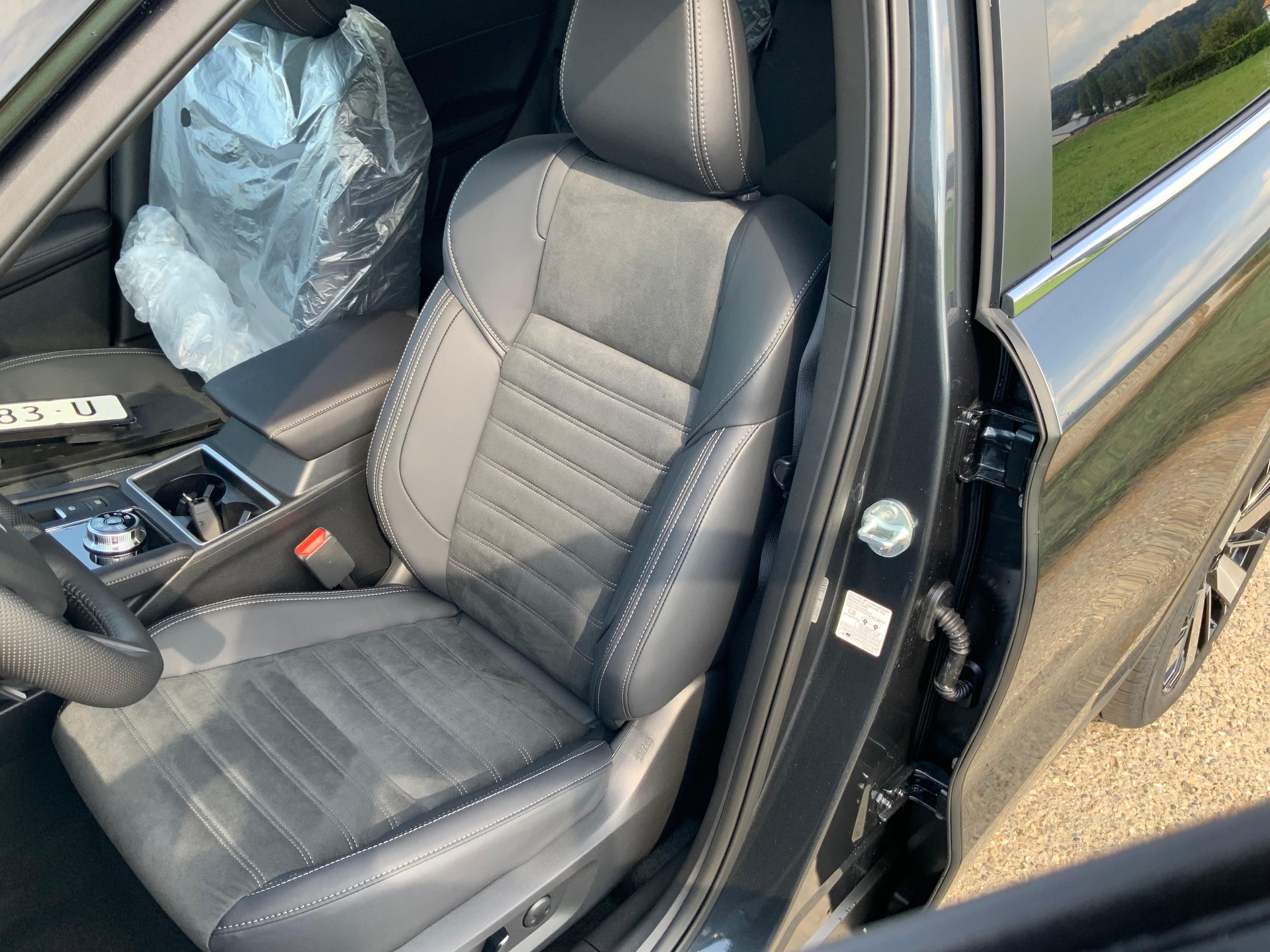 MITSUBISHI Outlander 2.4 PHEV Intense 4x4-image-7
