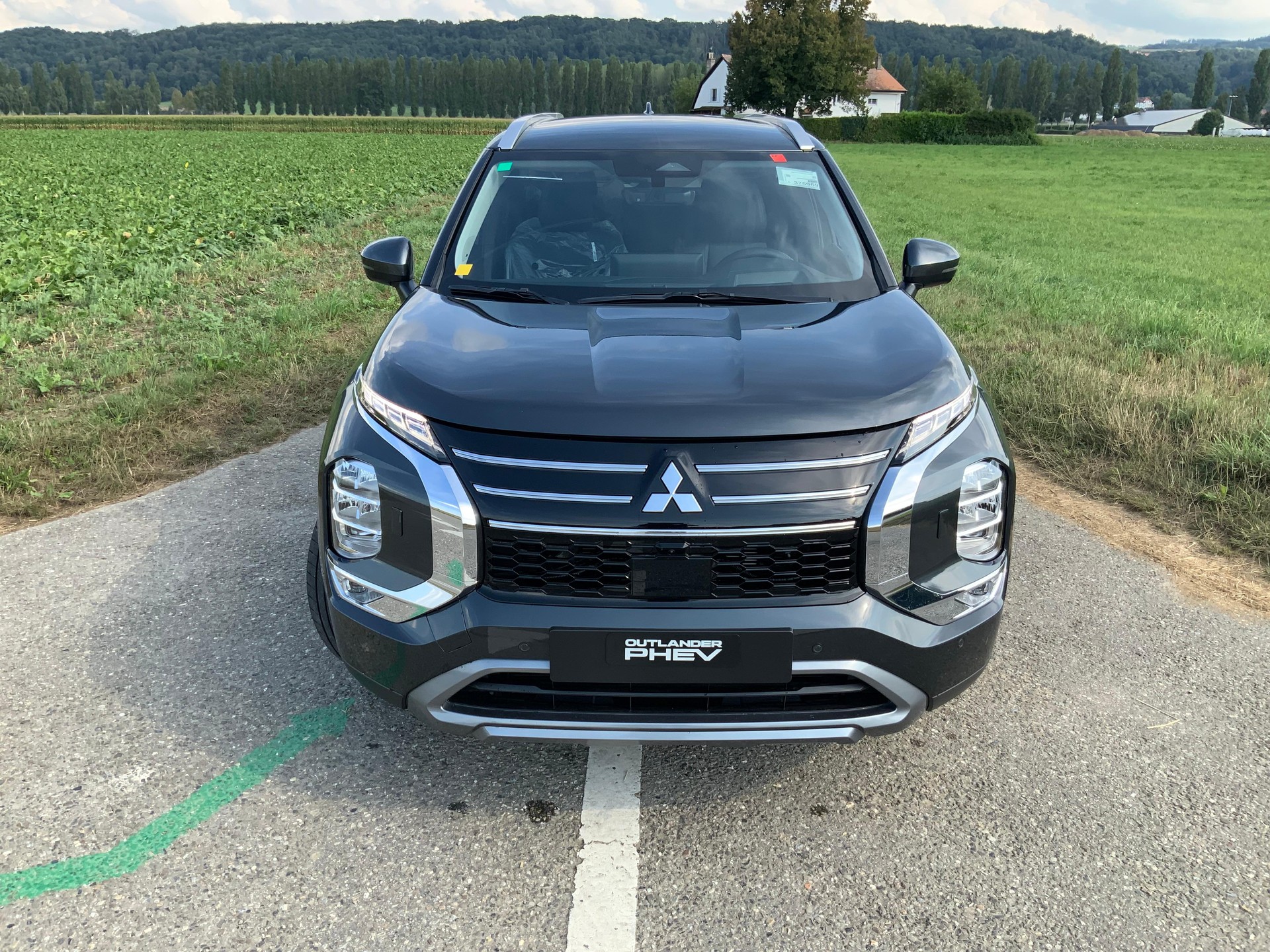 MITSUBISHI Outlander 2.4 PHEV Intense 4x4-showroom-element-1