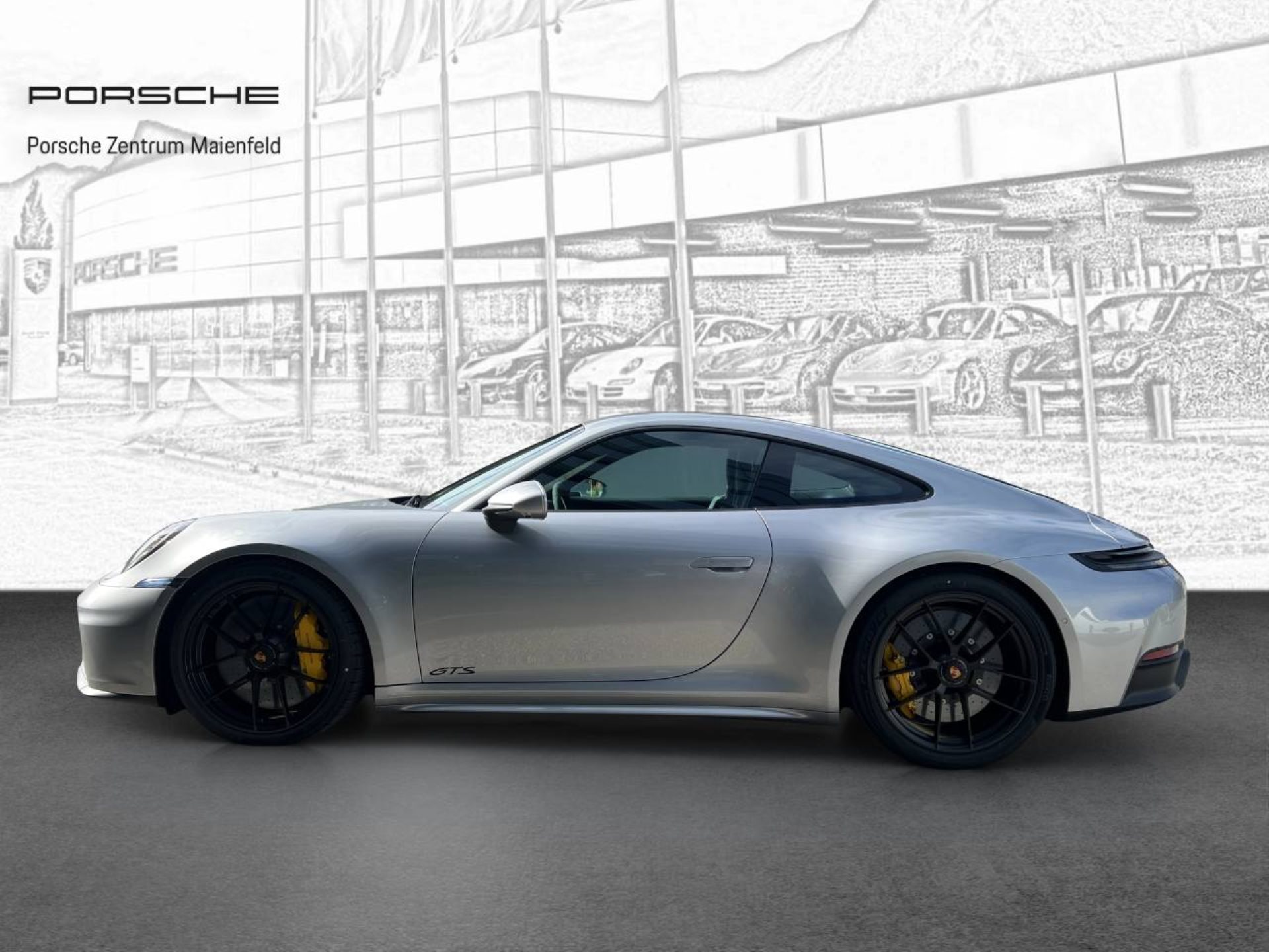 PORSCHE 911 Carrera 4 GTS-image-1