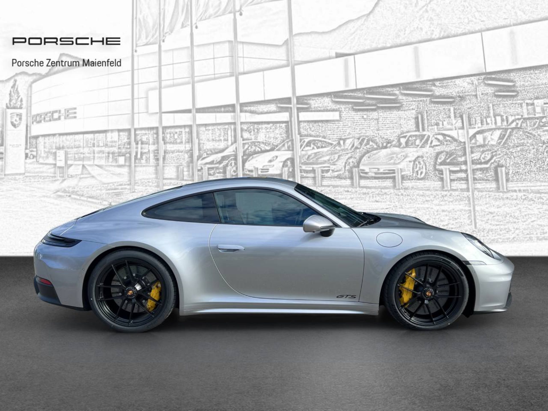 PORSCHE 911 Carrera 4 GTS-image-7