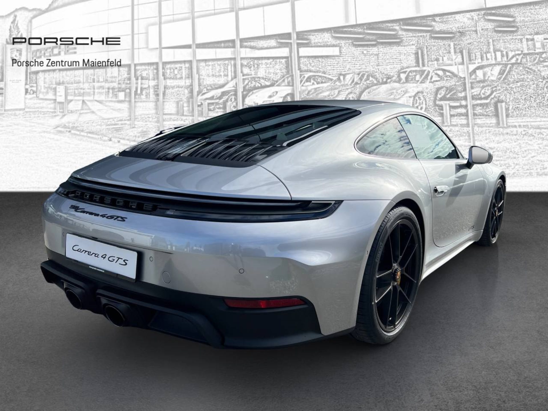 PORSCHE 911 Carrera 4 GTS-image-6
