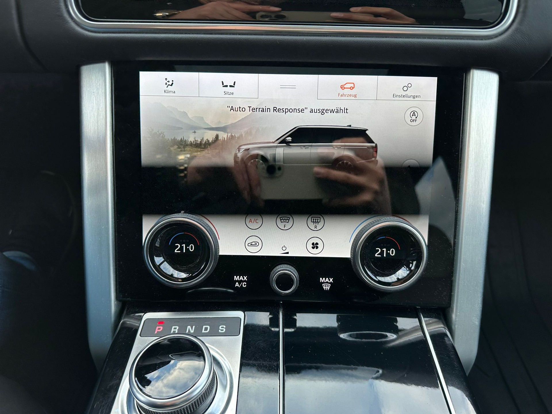 LAND ROVER Range Rover 3.0 SDV6 Vogue Automatic-image-25