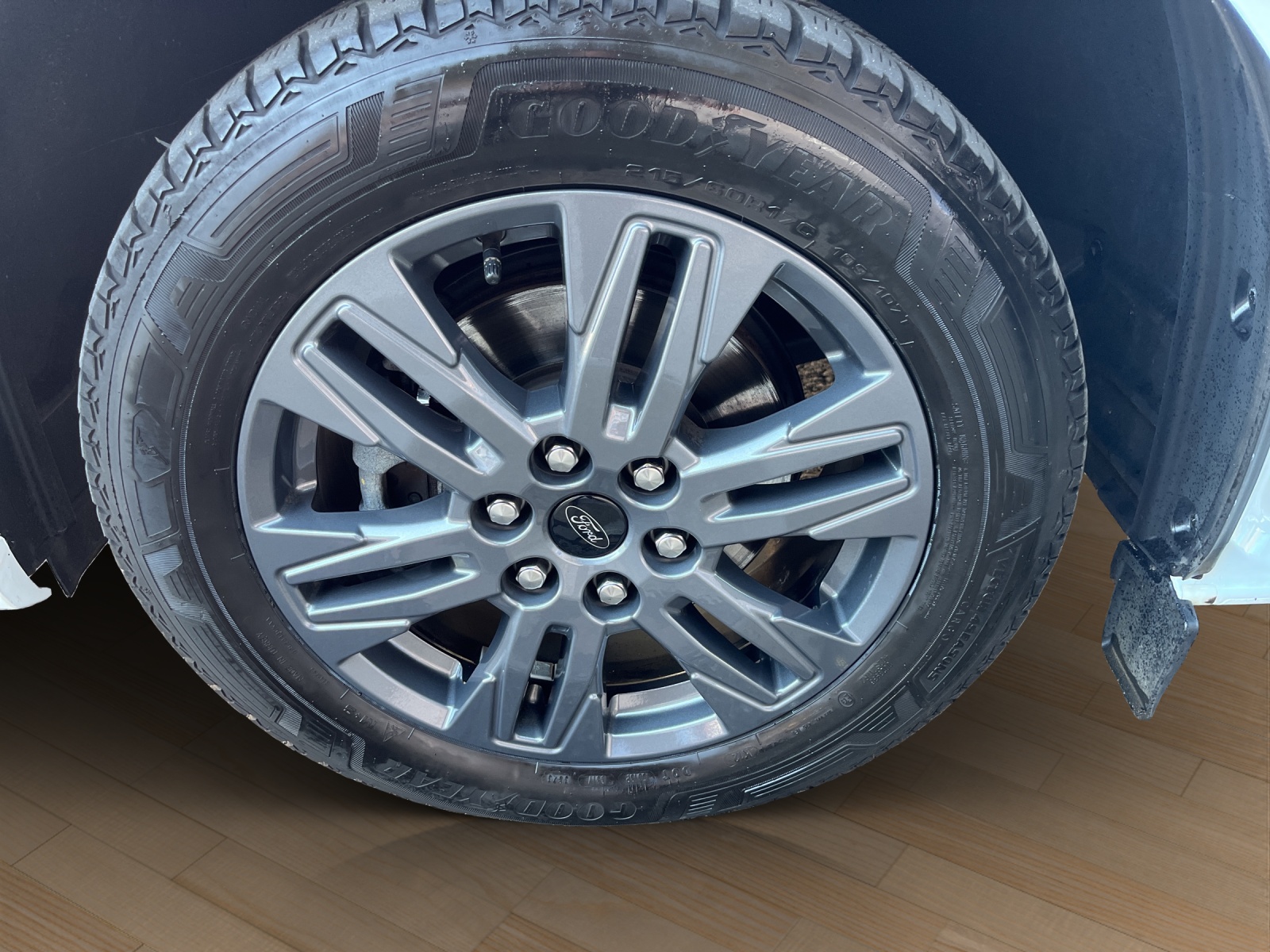 FORD Tourneo Custom Bus 320 L2 2.0 EcoBlue 170 Titanium-image-15