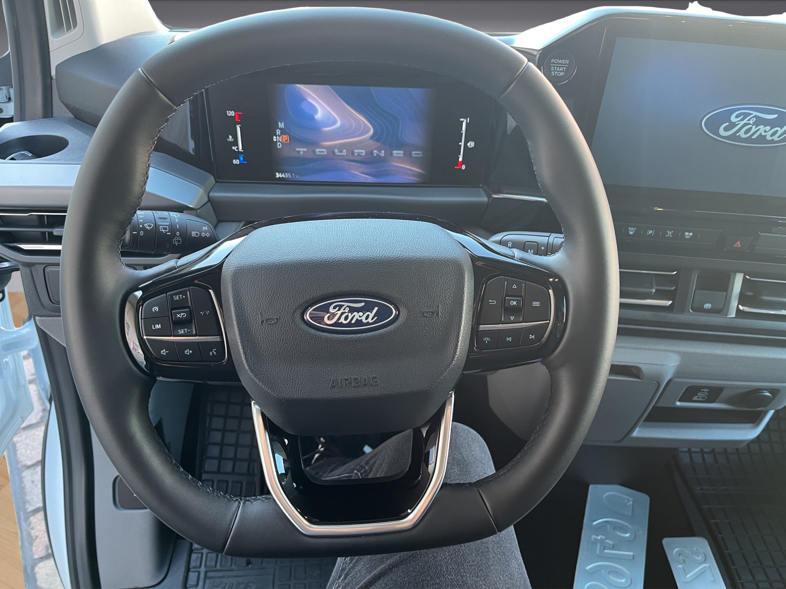 FORD Tourneo Custom Bus 320 L2 2.0 EcoBlue 170 Titanium-image-8