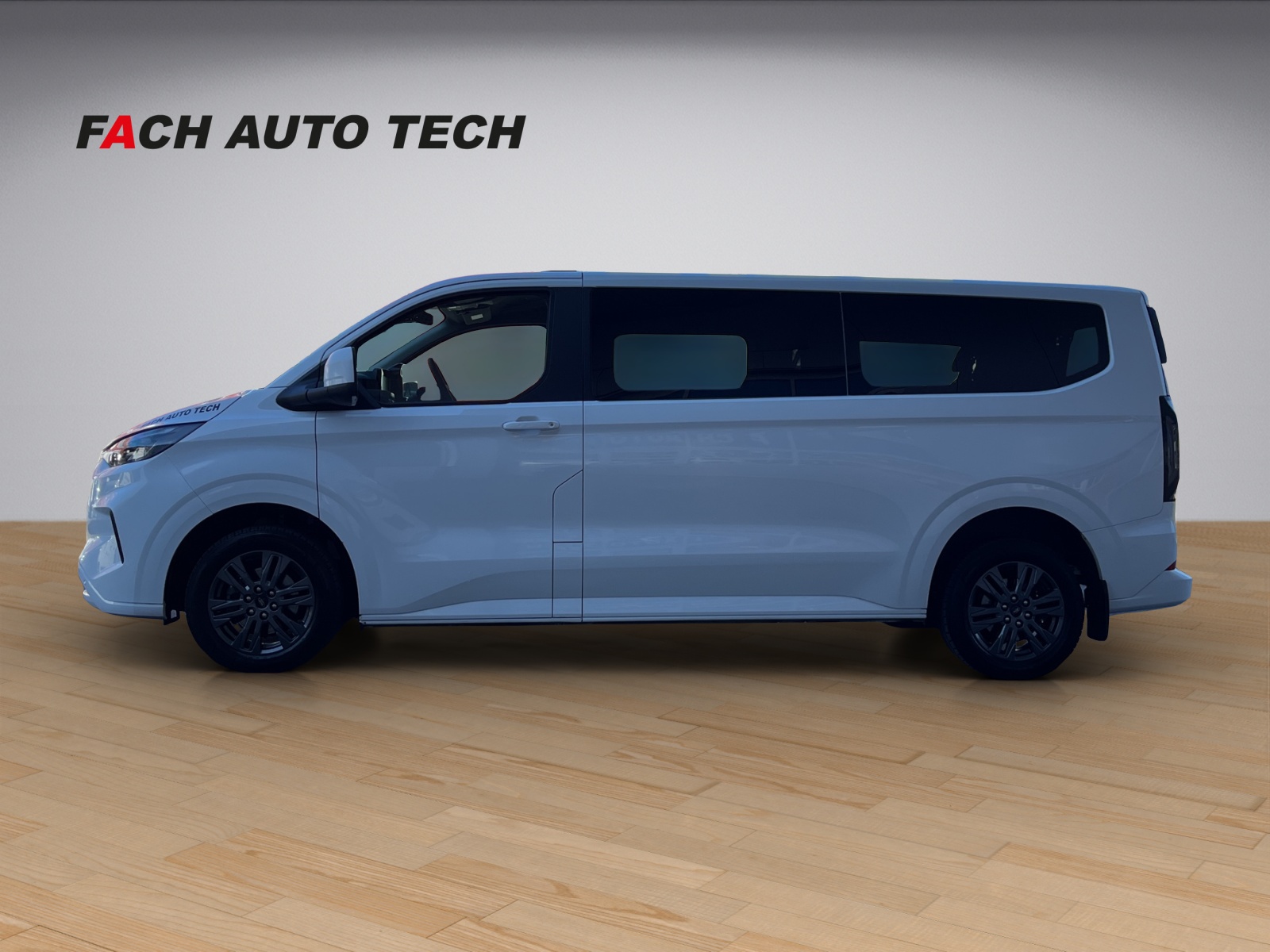 FORD Tourneo Custom Bus 320 L2 2.0 EcoBlue 170 Titanium-showroom-element-2