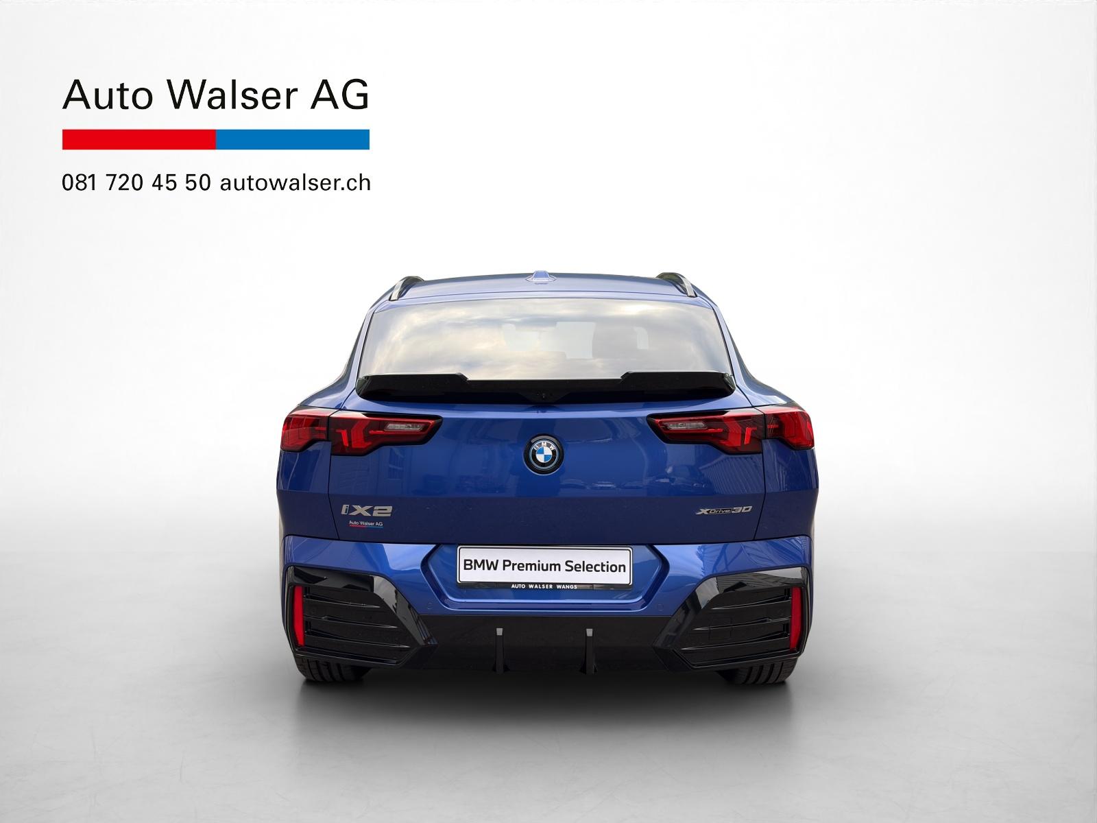 BMW iX2 30 xDrive-image-4