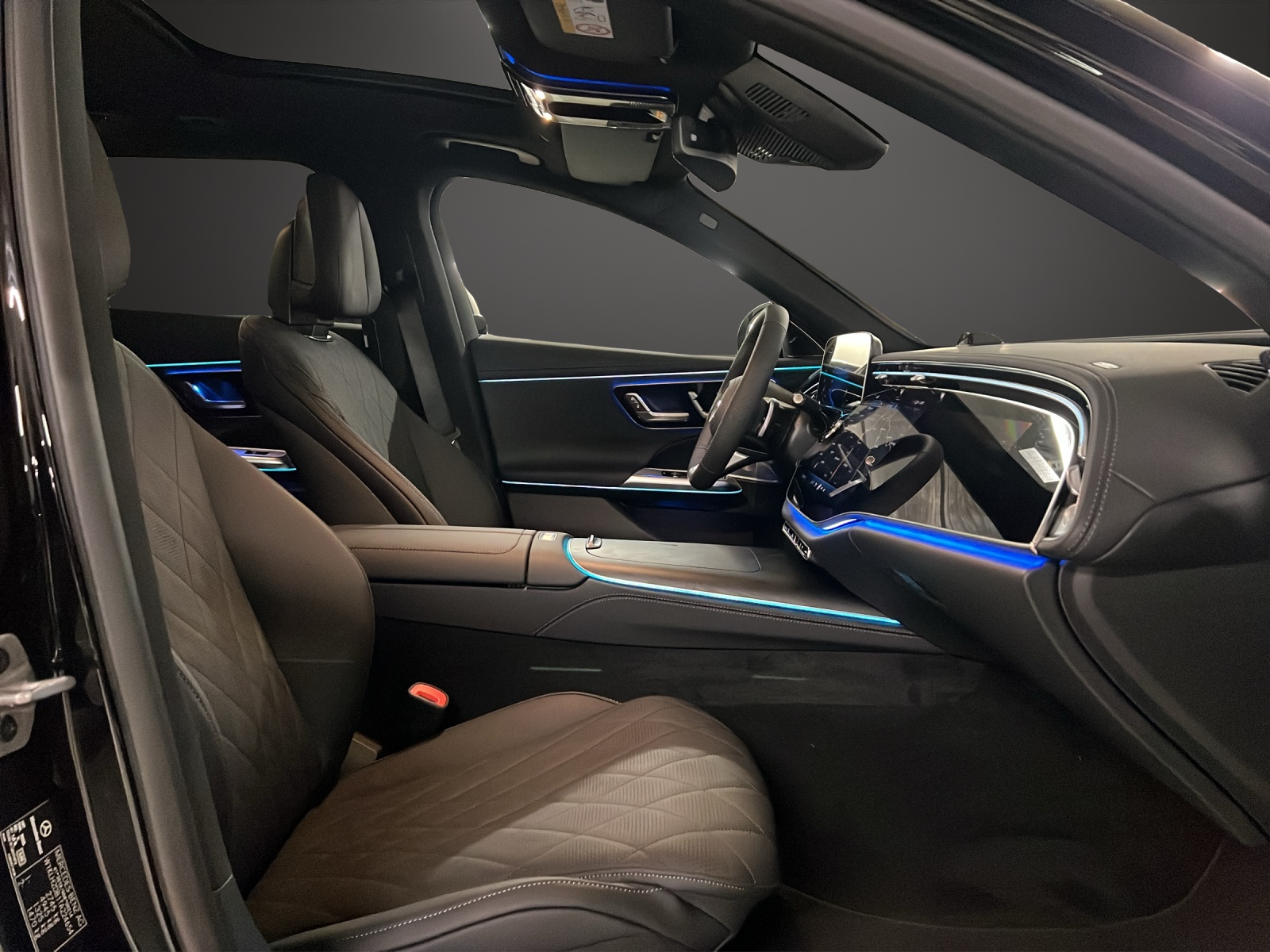 MERCEDES-BENZ E 450 d T 4Matic 9G-Tronic-image-12