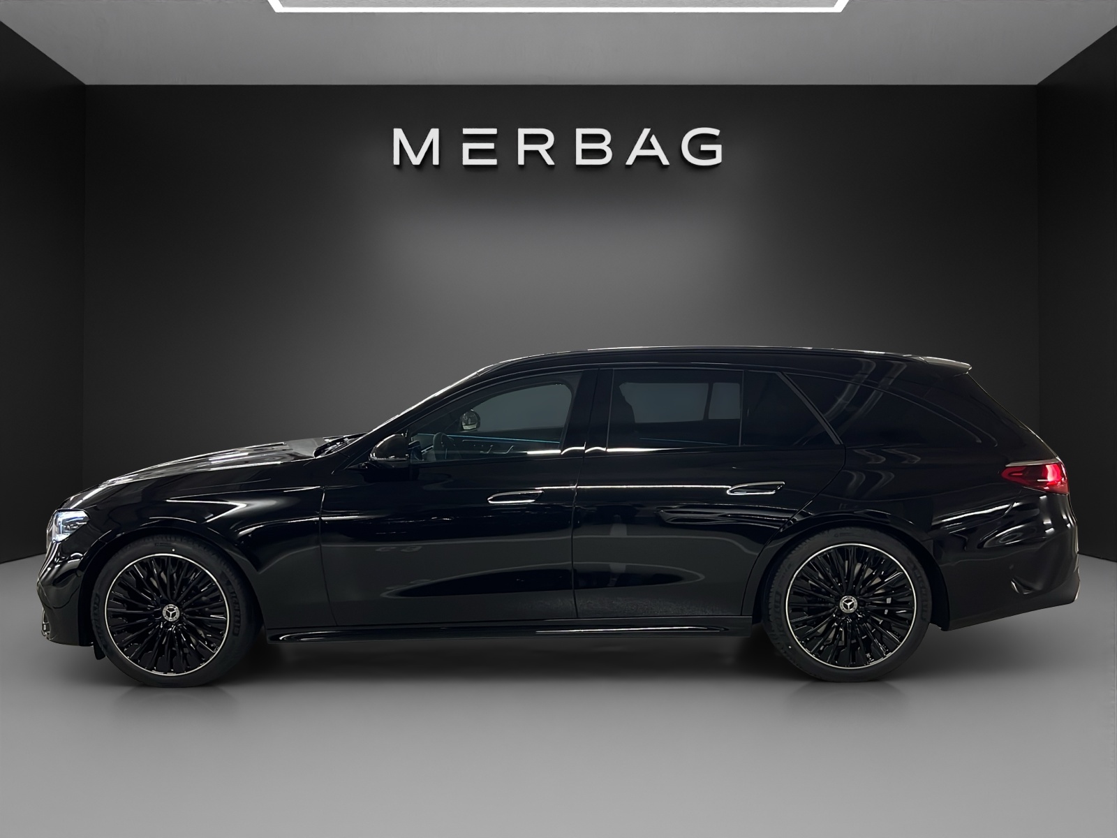 MERCEDES-BENZ E 450 d T 4Matic 9G-Tronic-image-3