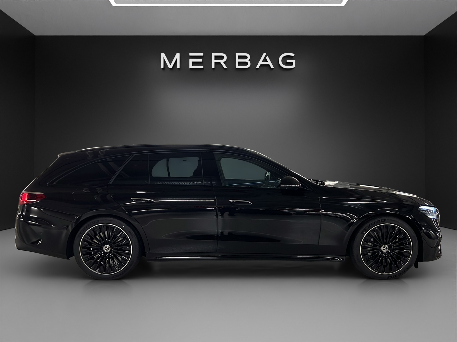 MERCEDES-BENZ E 450 d T 4Matic 9G-Tronic-image-4