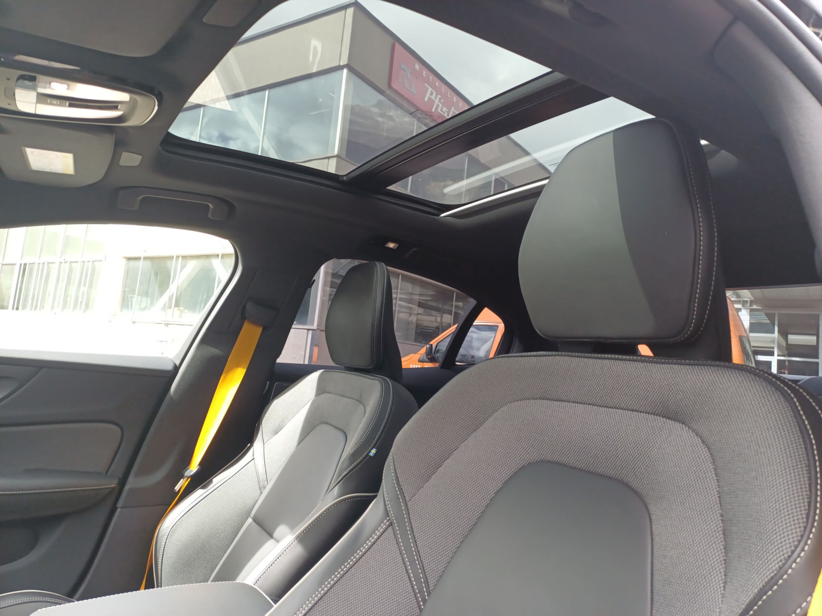 VOLVO S60 2.0 T8 TE Polestar eAWD-image-7