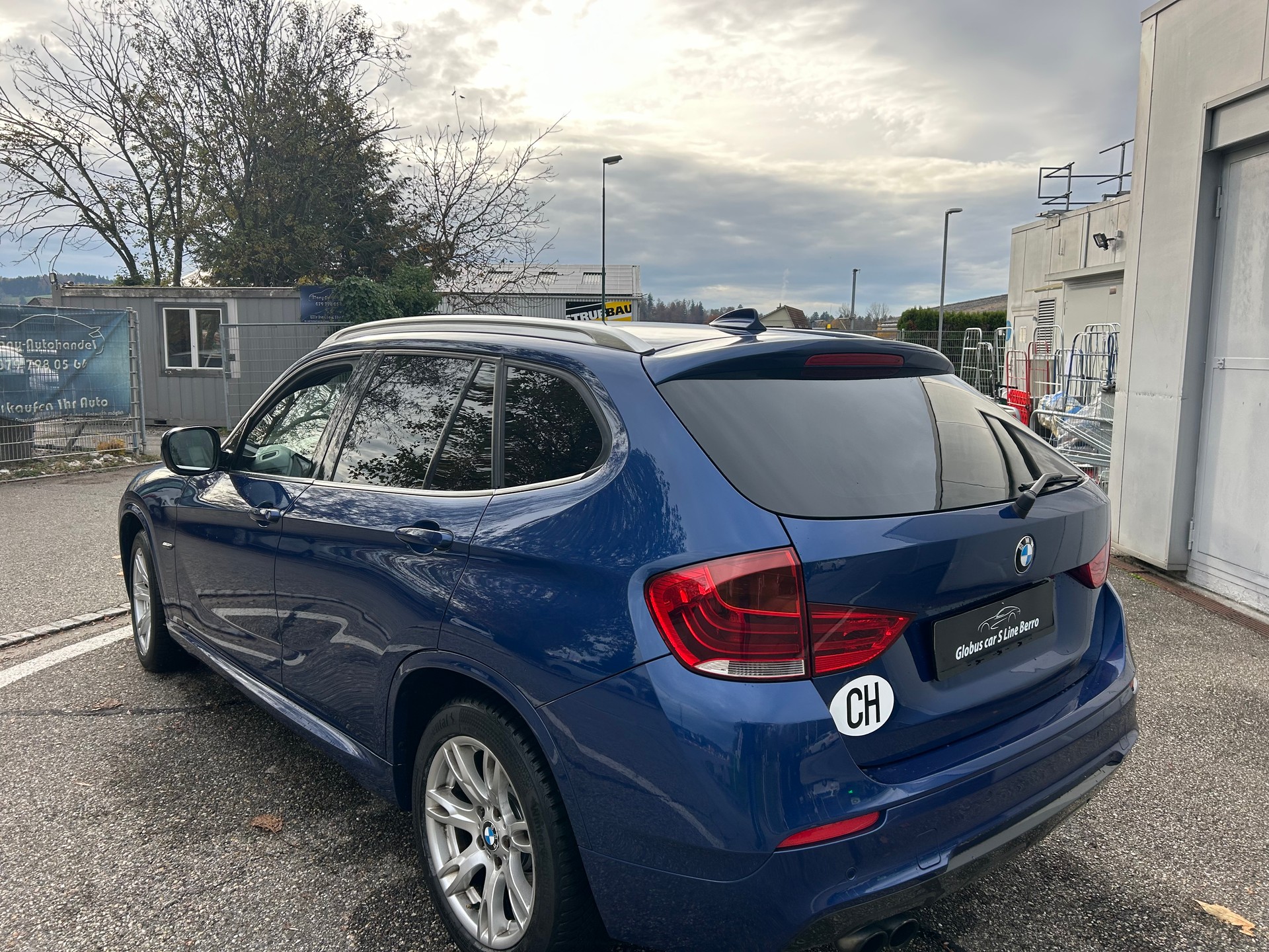 BMW X1 xDrive 28i Steptronic-image-5