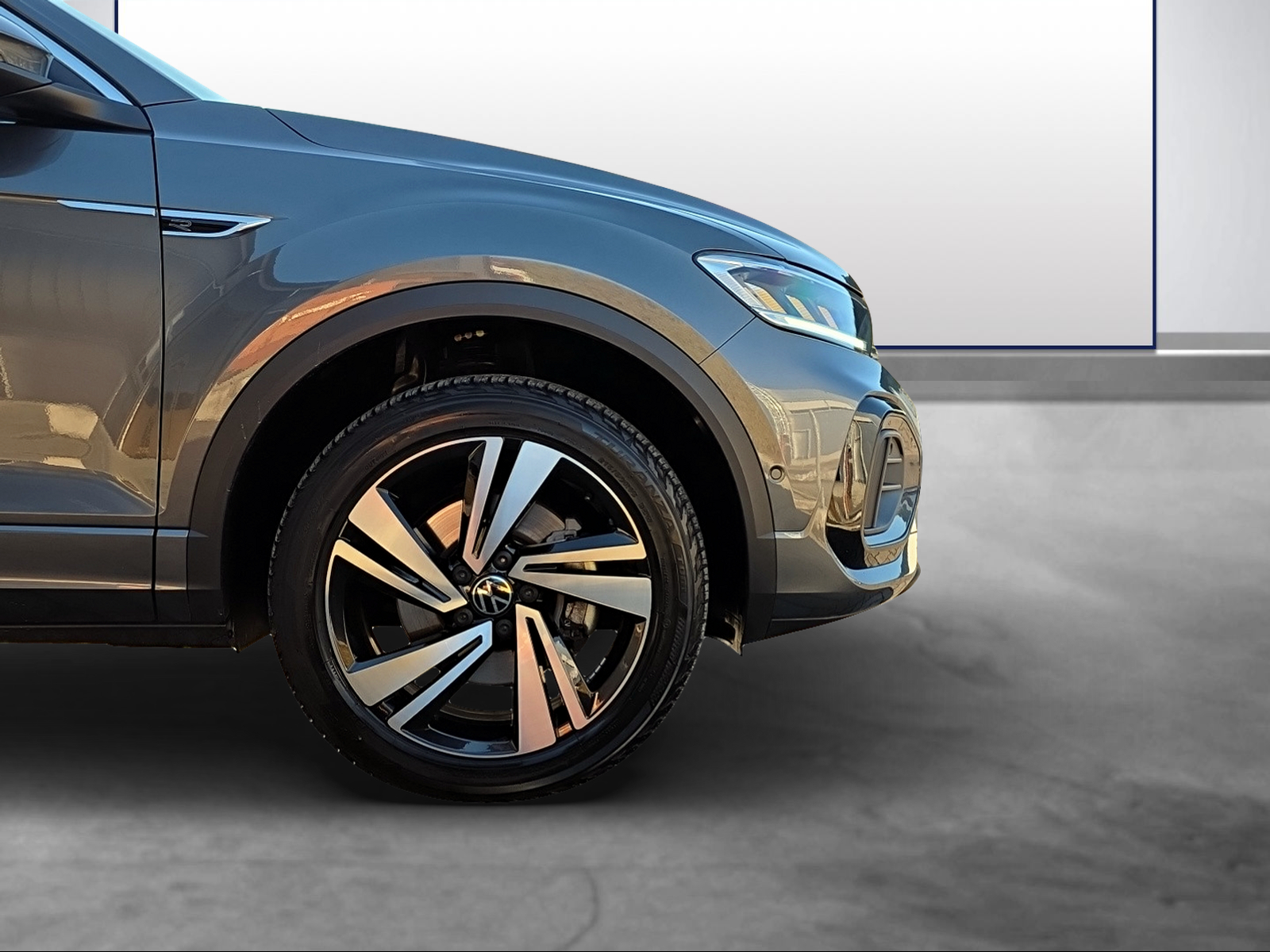 VW T-Roc 2.0 TSI R-Line DSG 4Motion-image-14