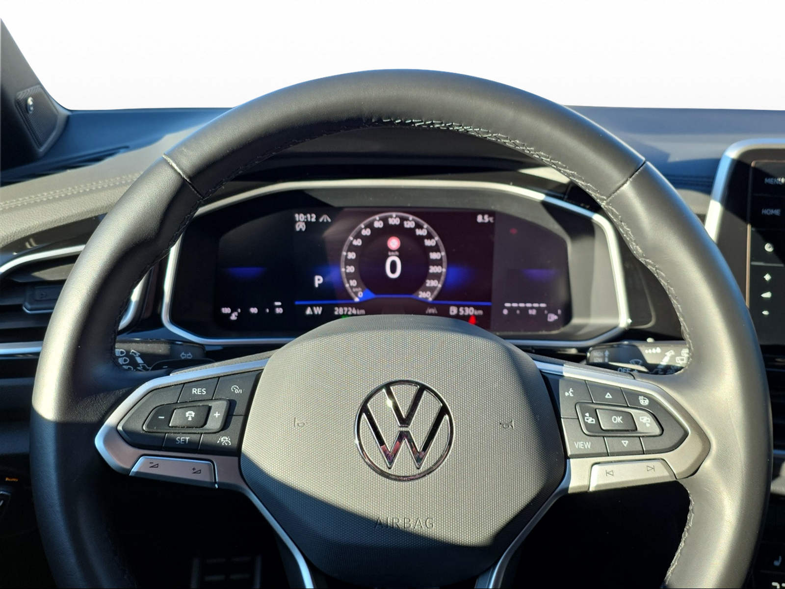 VW T-Roc 2.0 TSI R-Line DSG 4Motion-image-4
