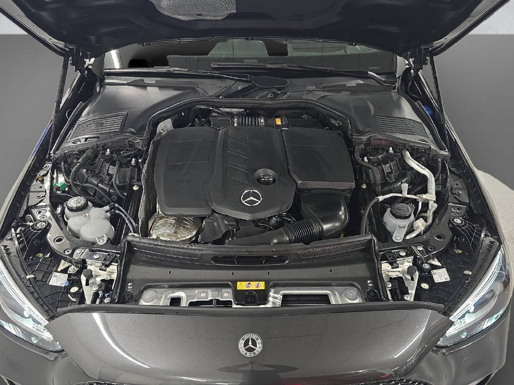 MERCEDES-BENZ C 300 de AMG Line 4Matic T-Modell-image-8