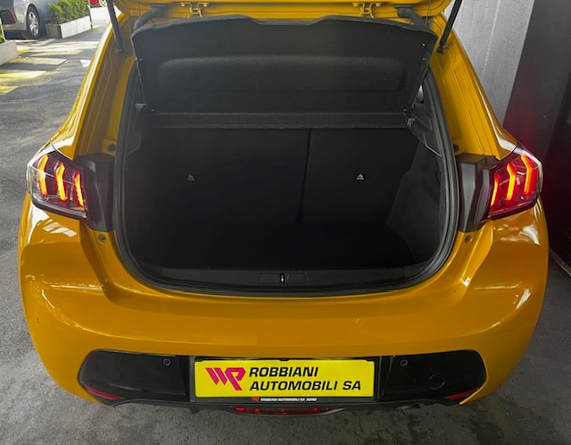 PEUGEOT 208 1.2 PureTech Allure EAT8-image-14