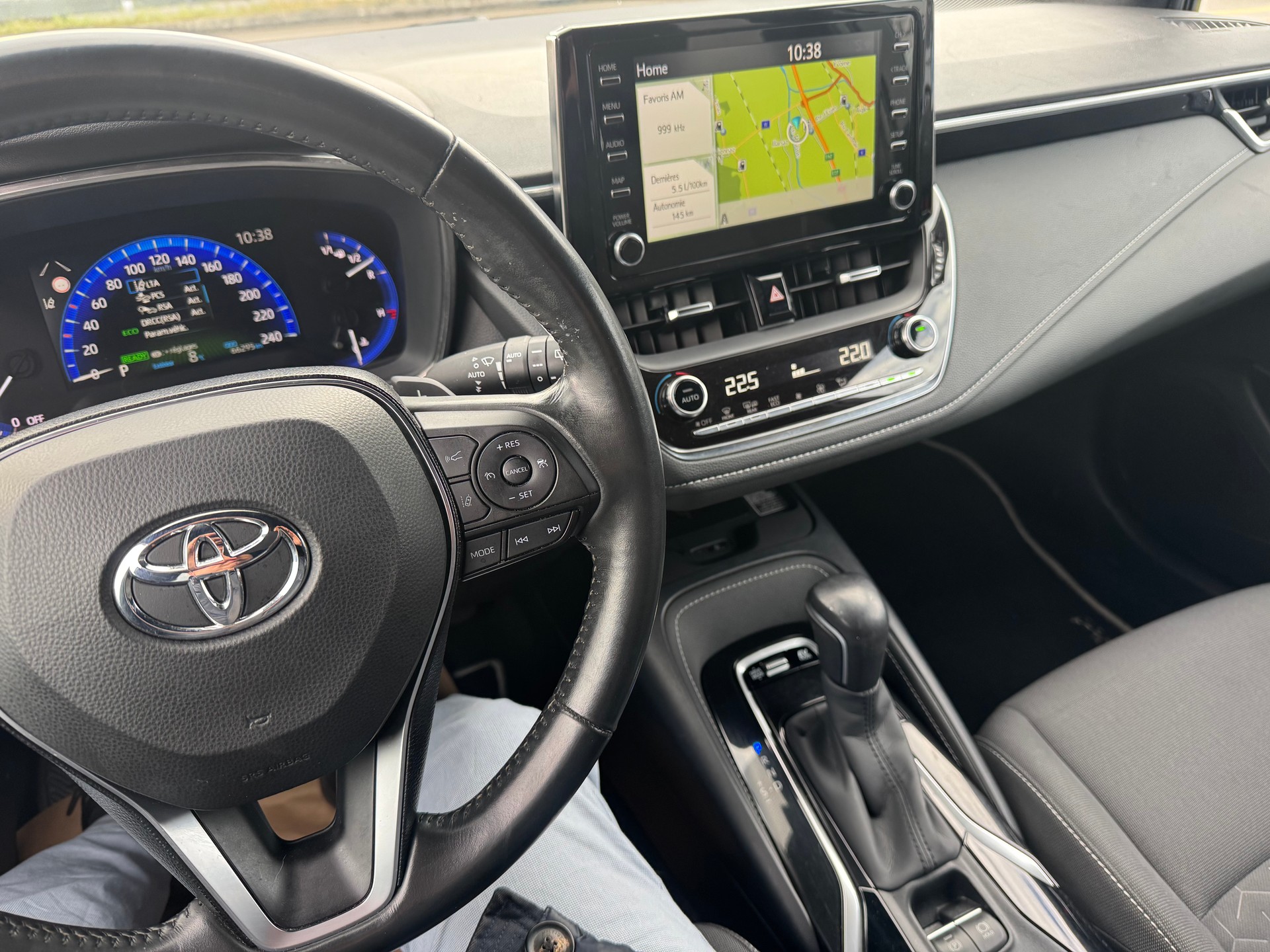 TOYOTA Corolla 2.0 HSD Style e-CVT-image-13