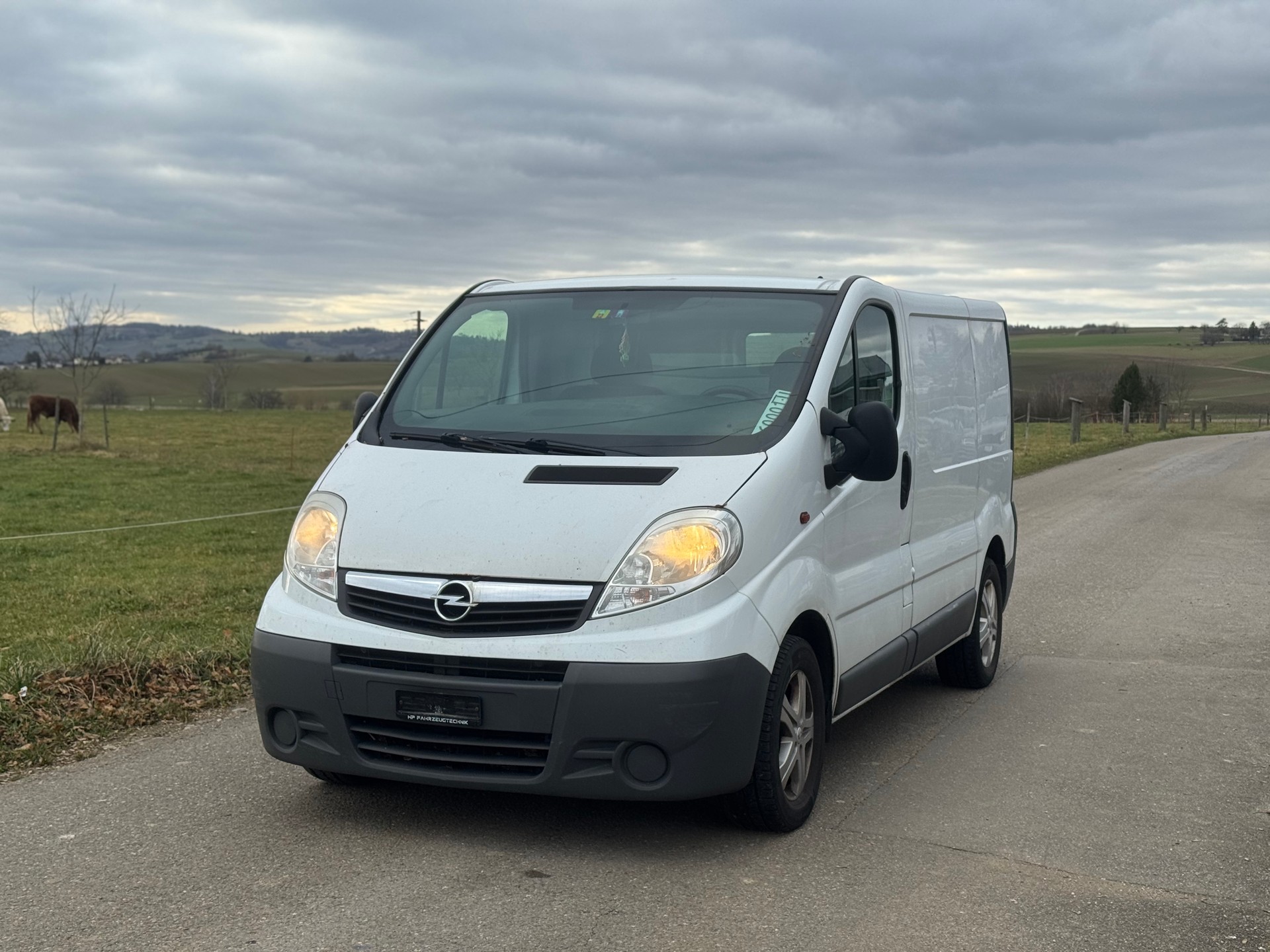 OPEL Vivaro 2.5 CDTI 2.7t L1H1