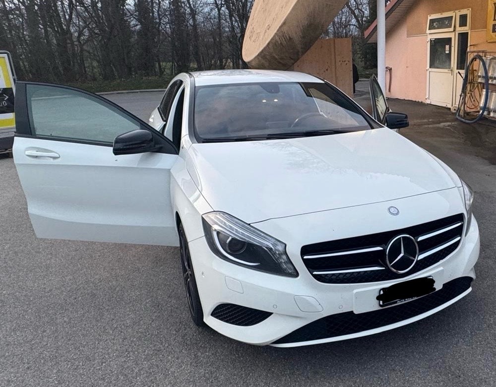 MERCEDES-BENZ A 180 Style-image-0