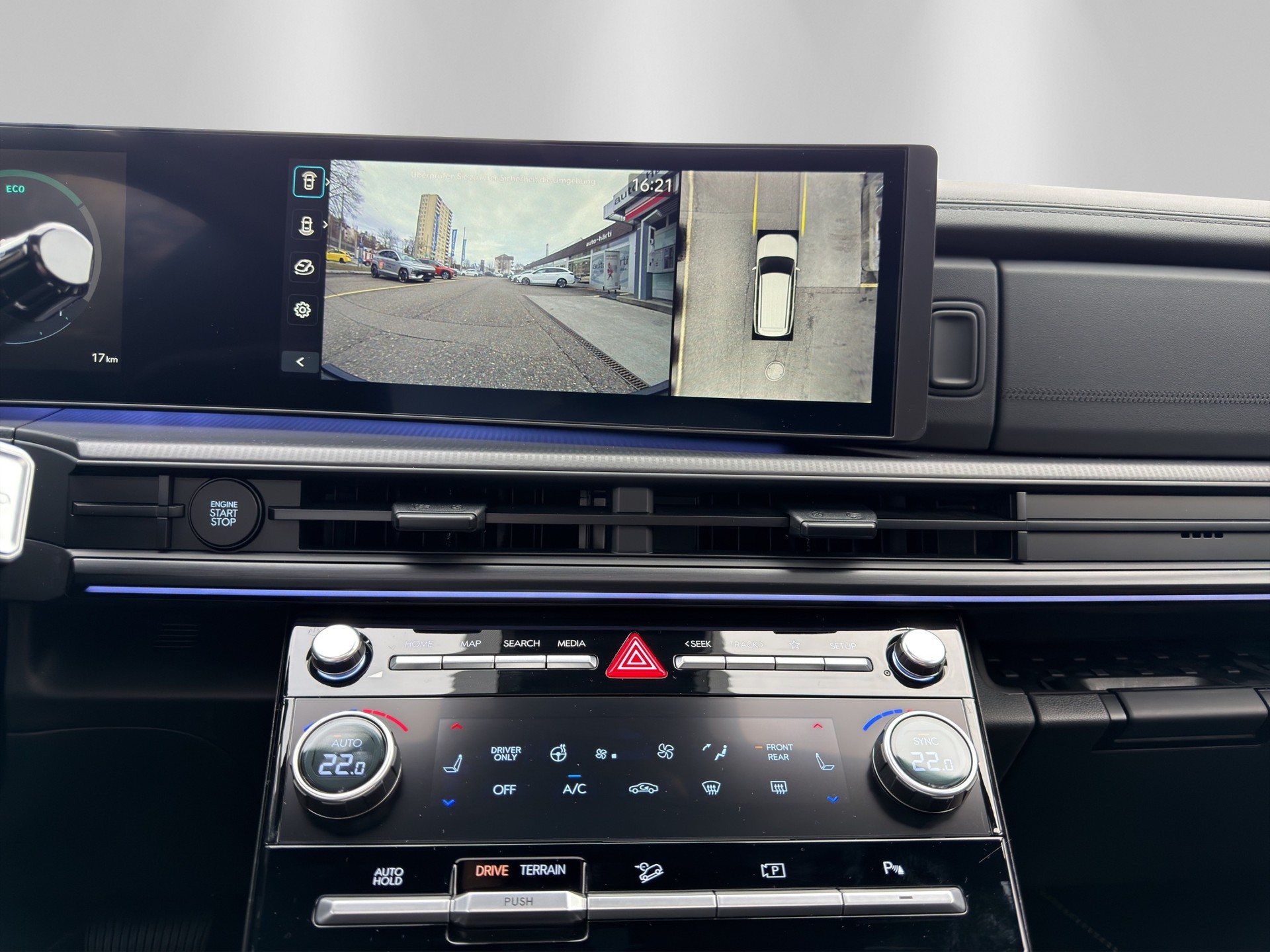 HYUNDAI Santa Fe 1.6 HEV CSE 4WD-image-17