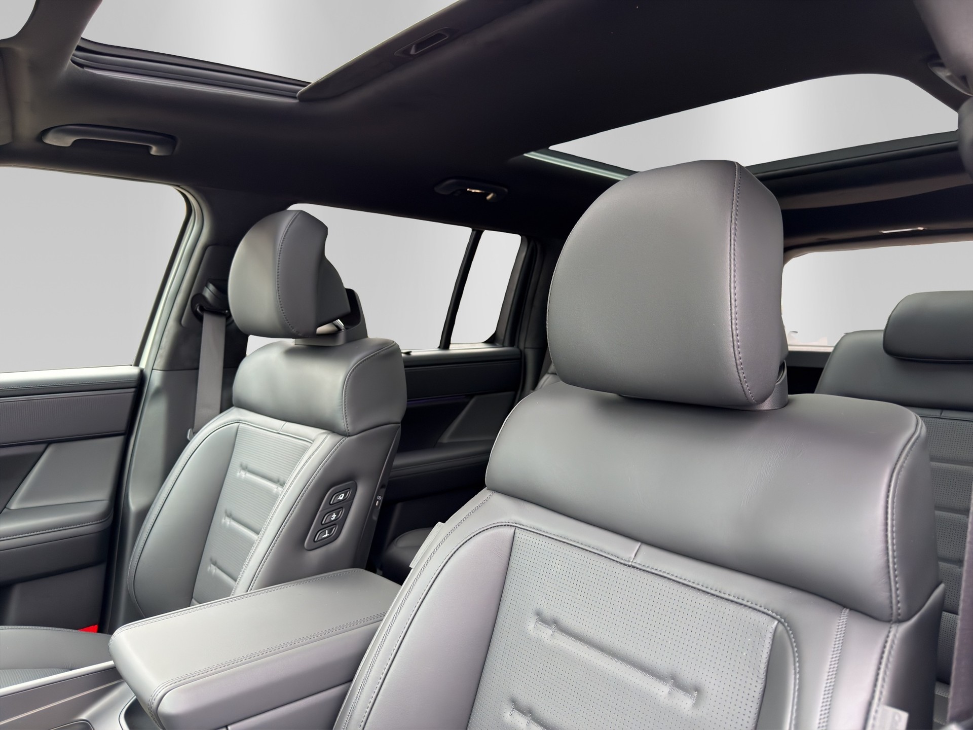HYUNDAI Santa Fe 1.6 HEV CSE 4WD-image-12