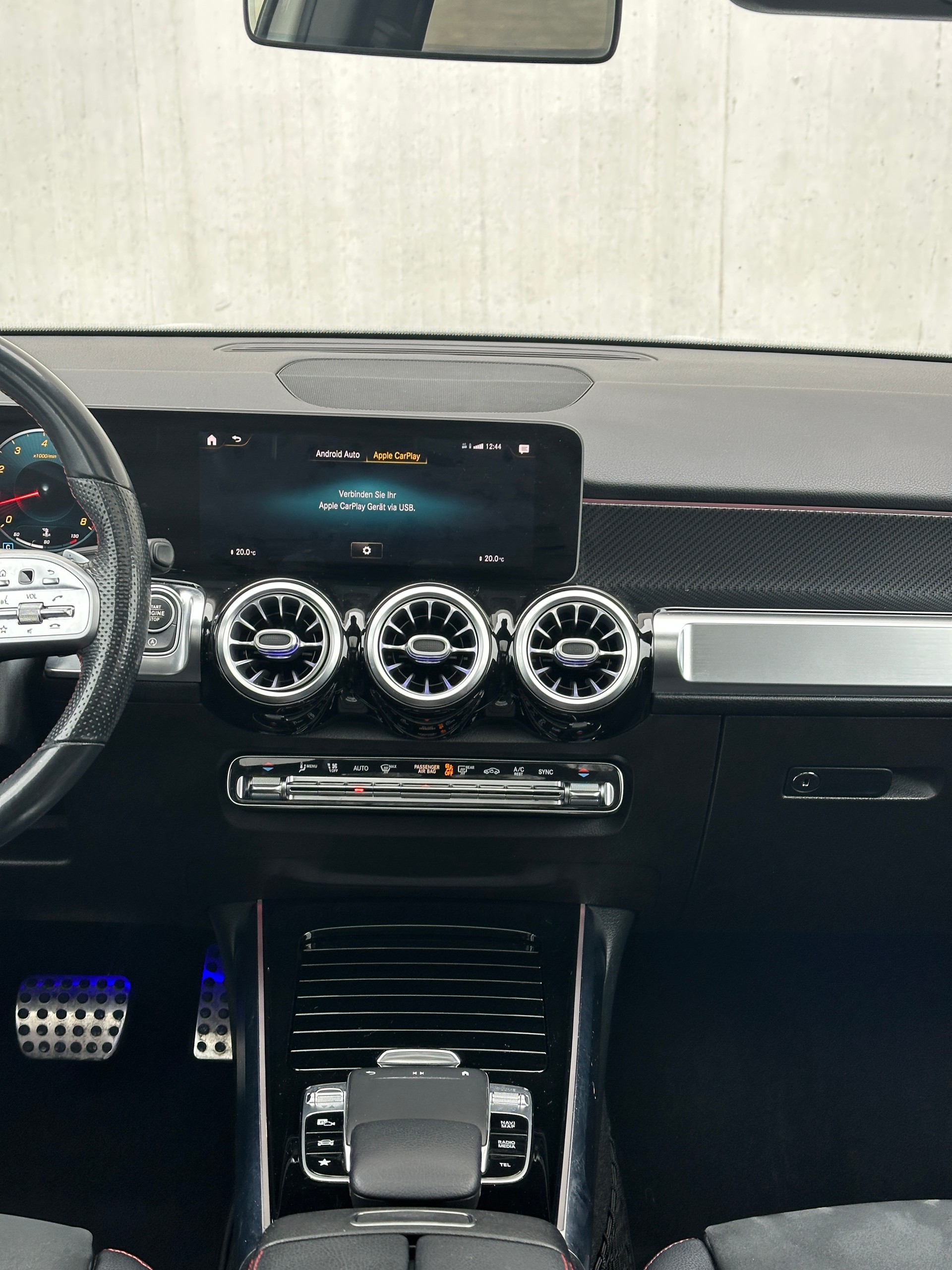MERCEDES-BENZ GLB 250 AMG Line 4 MATIC 8G-Tronic-image-9