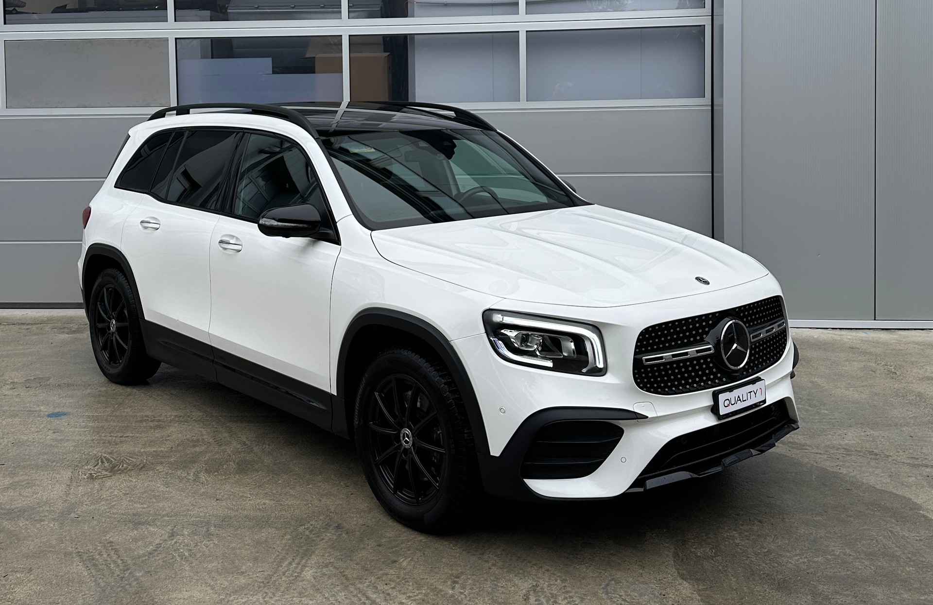 MERCEDES-BENZ GLB 250 AMG Line 4 MATIC 8G-Tronic