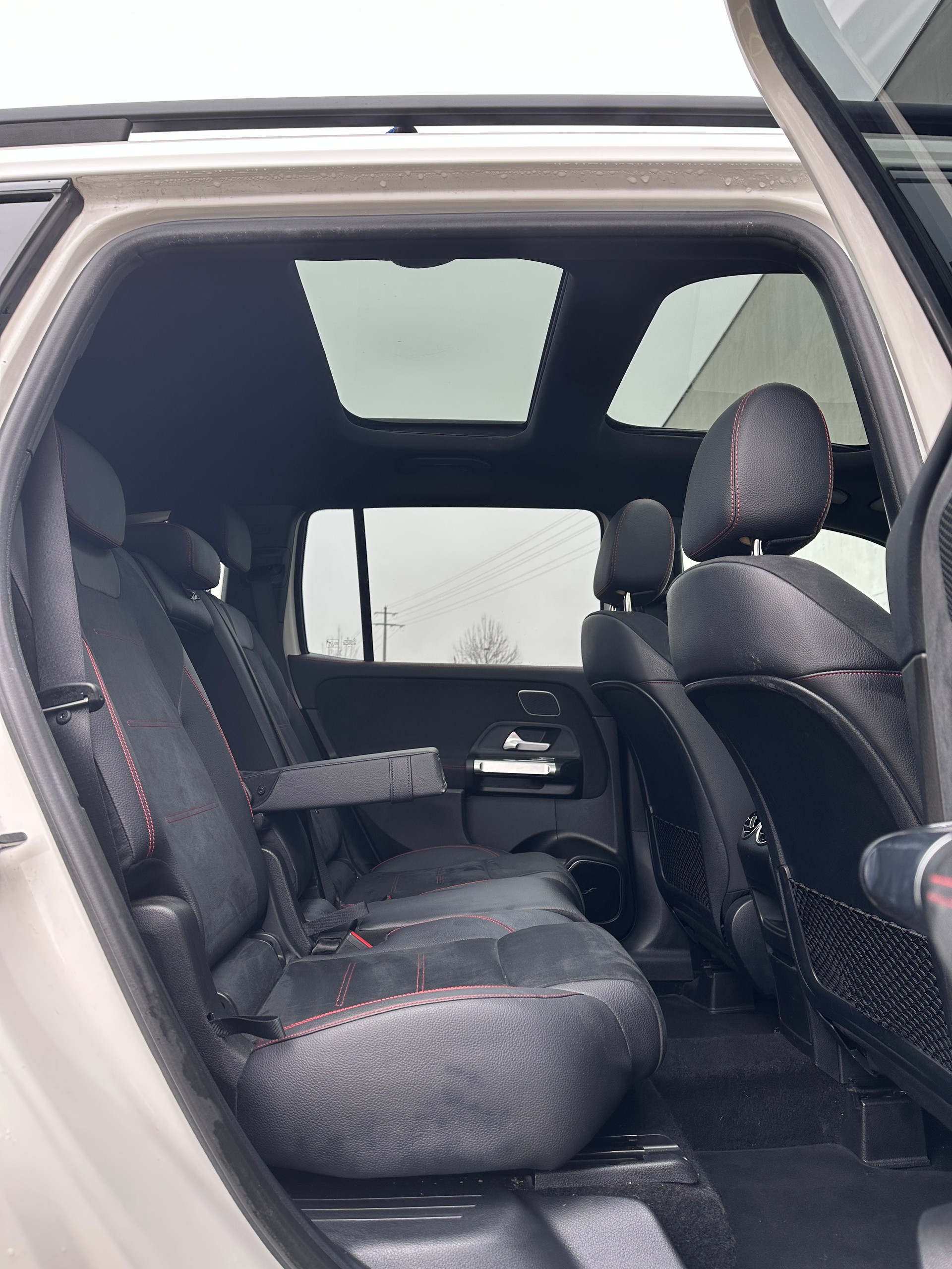 MERCEDES-BENZ GLB 250 AMG Line 4 MATIC 8G-Tronic-image-15