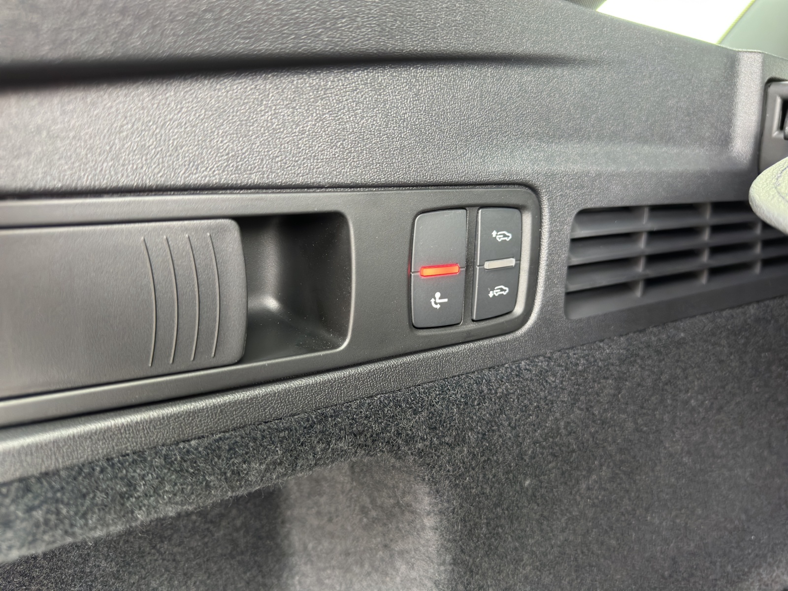 AUDI Q5 TDI quattro 150 kW S-tronic-image-18