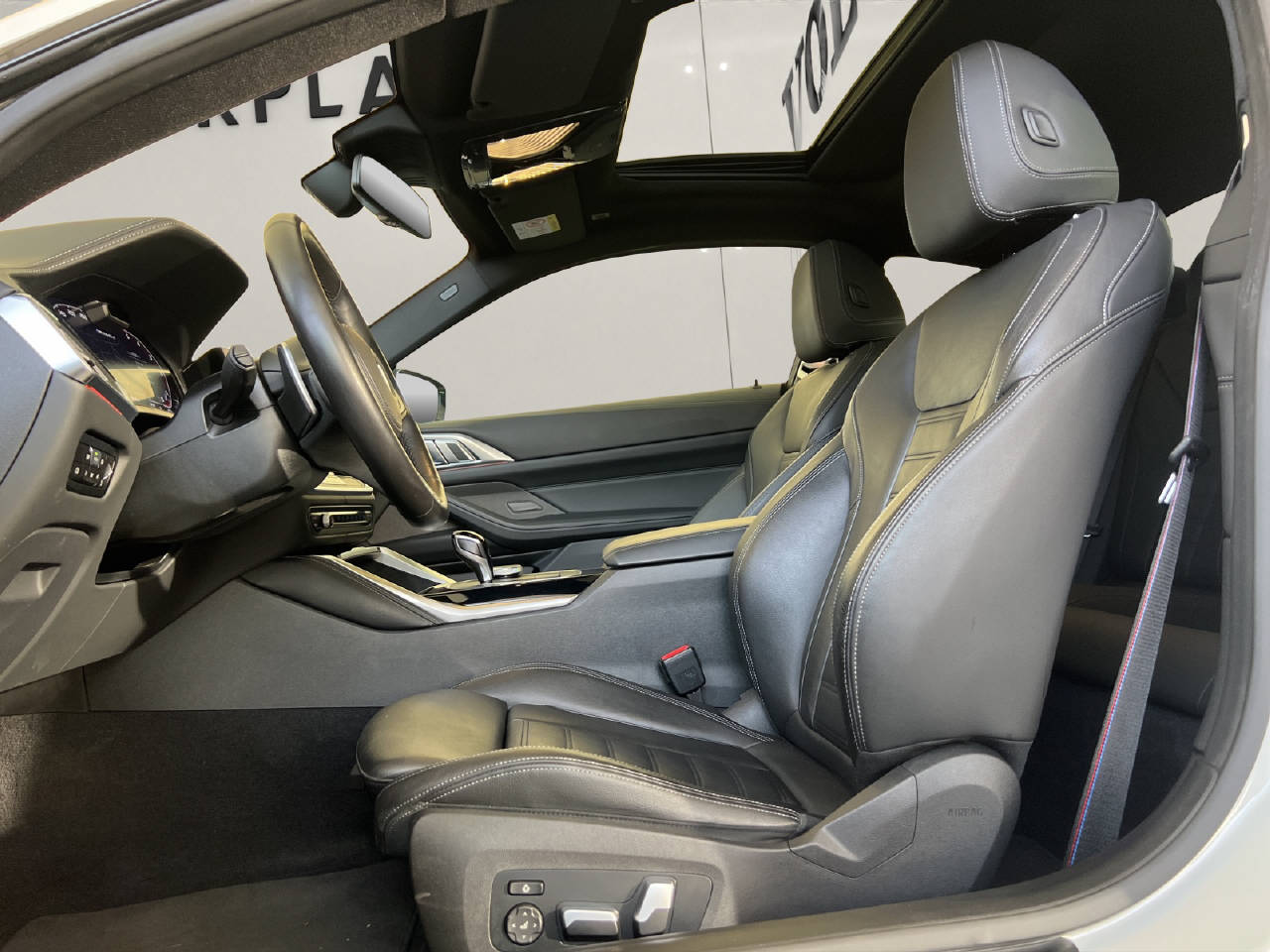 BMW M440d xDrive Coupé-image-11