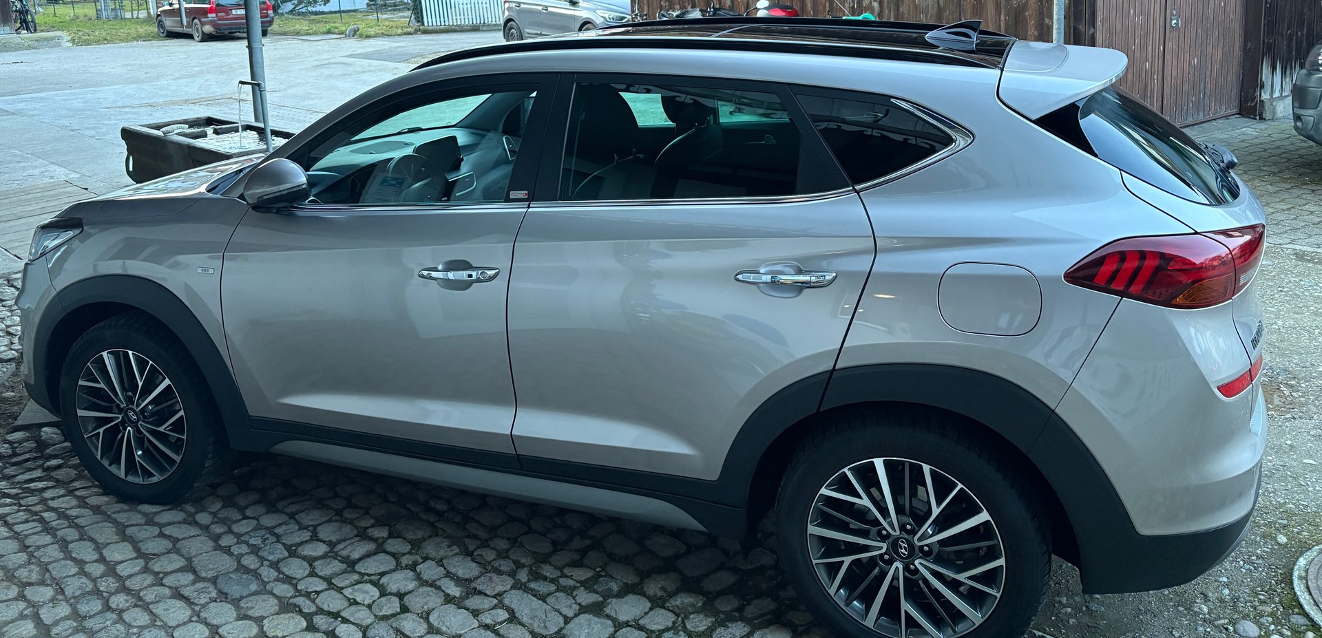 HYUNDAI Tucson 2.0 CRDI Vertex Mild Hybrid 4WD Automatic-image-3