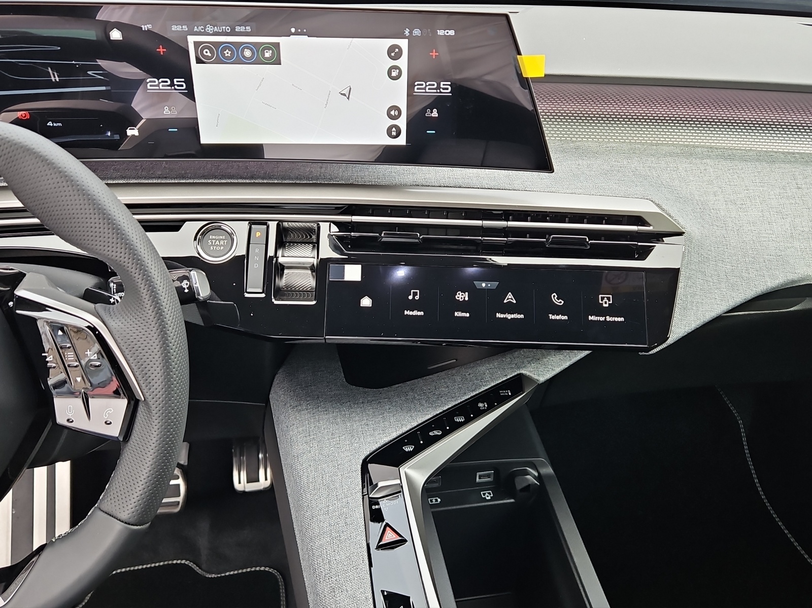 PEUGEOT 5008 NEW 210 73kWh GT-image-7