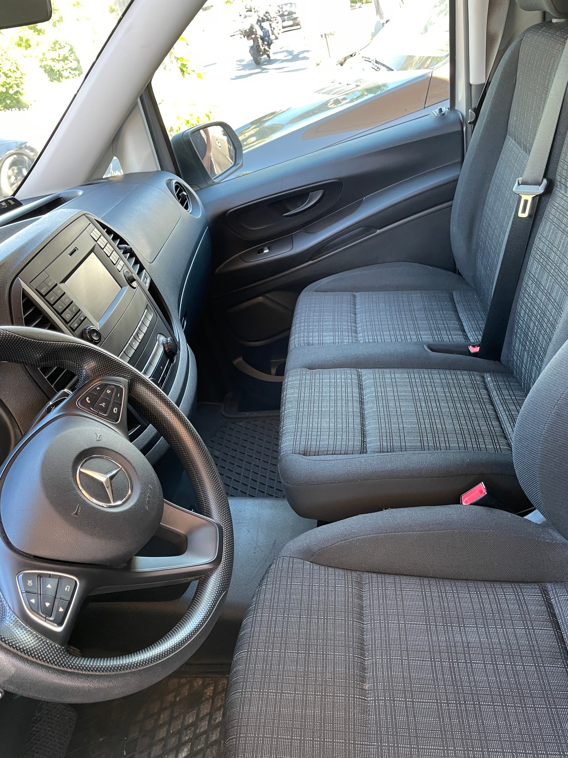 MERCEDES-BENZ Vito 116 BlueTEC 4Matic 7G-Tronic Euro 6-image-3