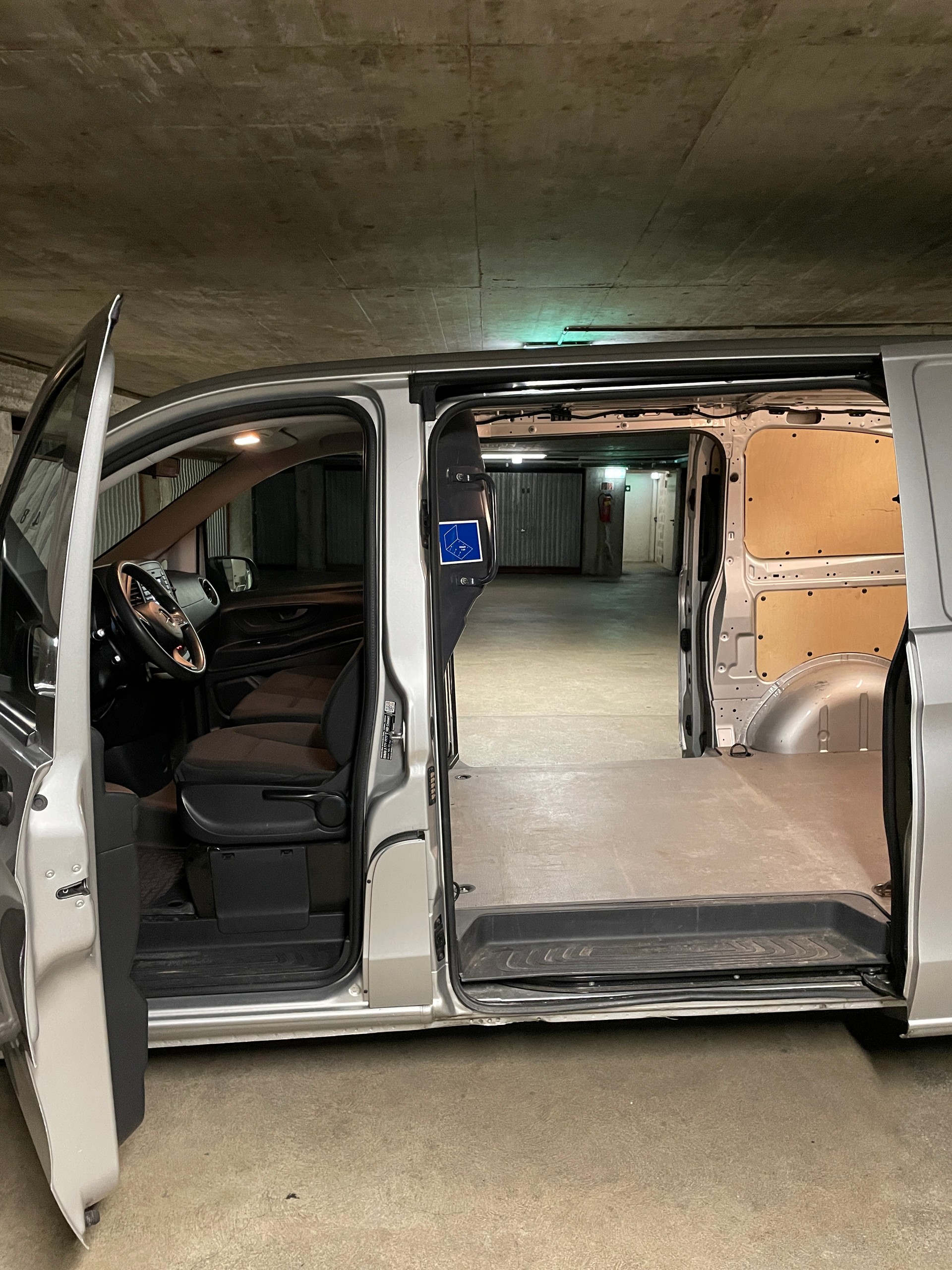 MERCEDES-BENZ Vito 116 BlueTEC 4Matic 7G-Tronic Euro 6-image-4