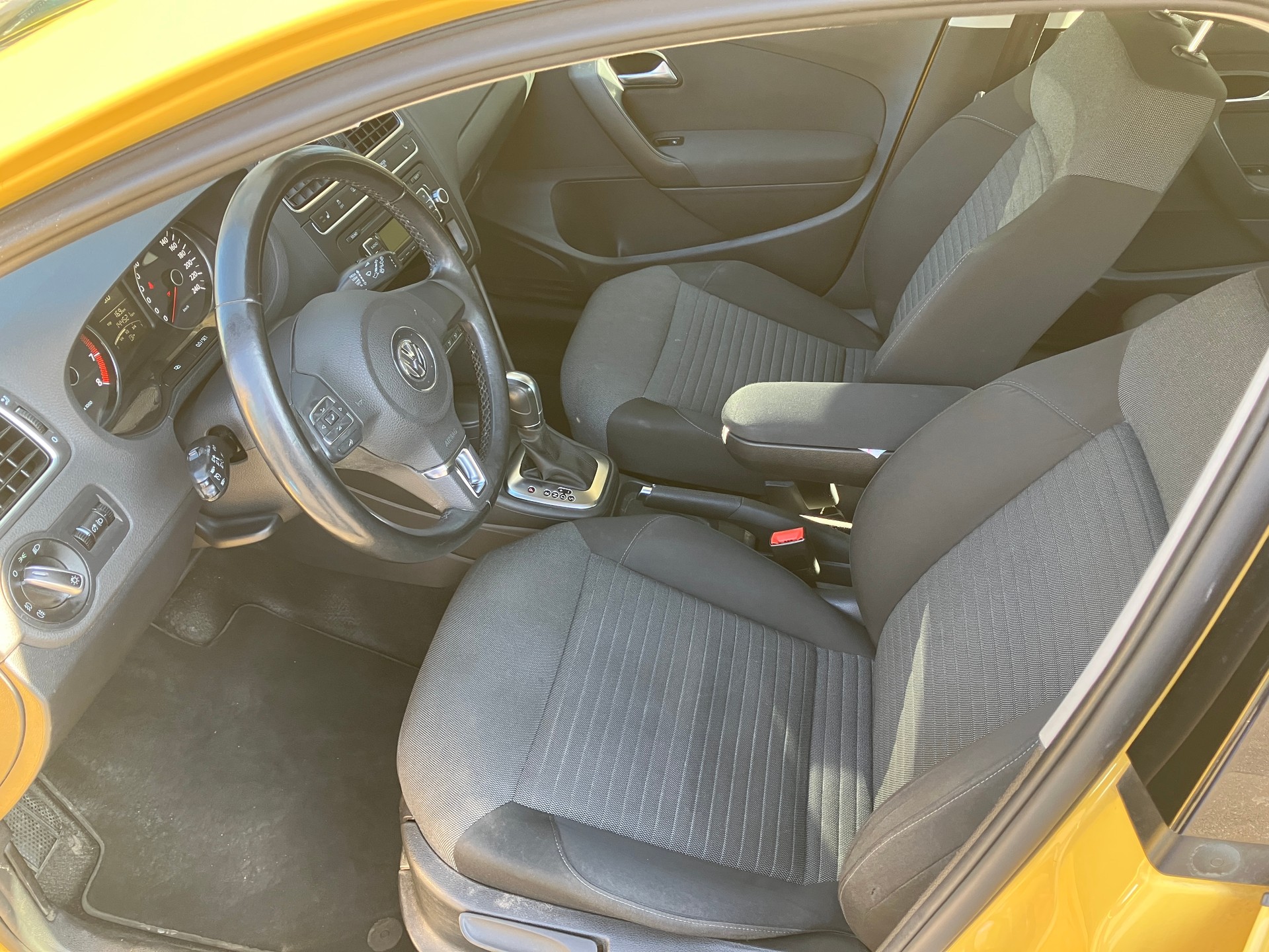 VW Polo 1.2 TSI Comfortline DSG-image-5