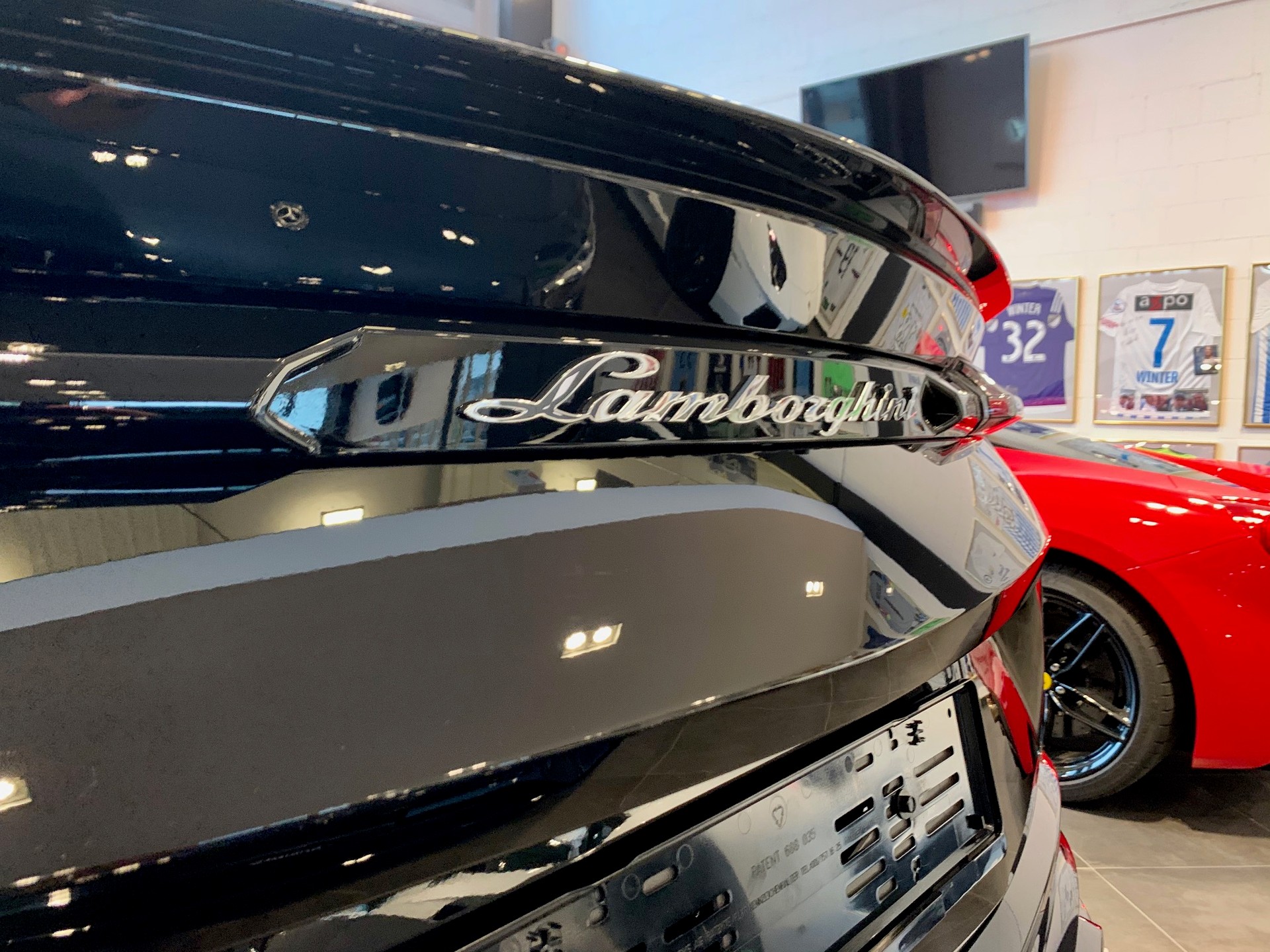 LAMBORGHINI Urus E-Gear-image-9