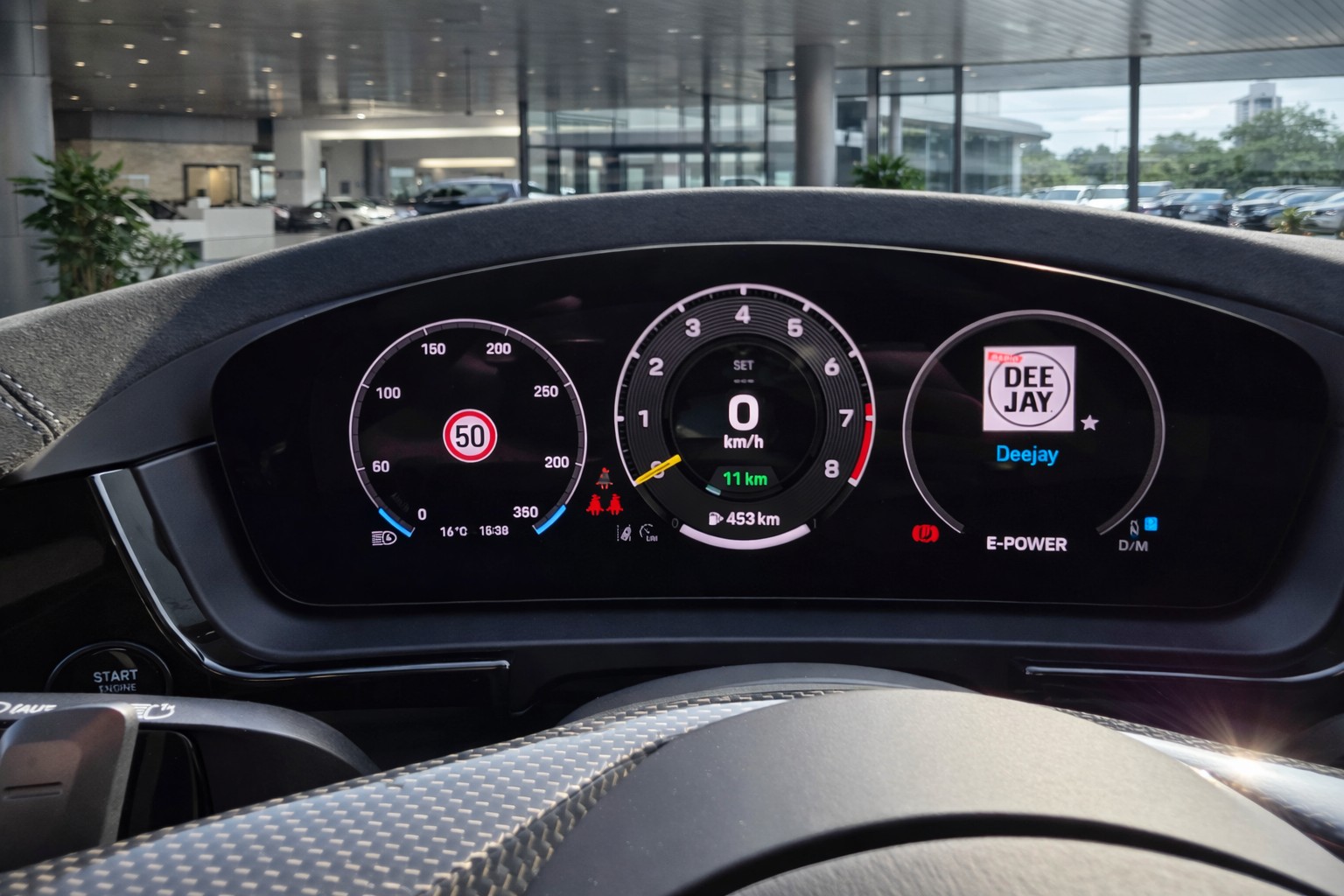 PORSCHE Cayenne Coupé Turbo E-Hybrid GT Tiptronic-image-3