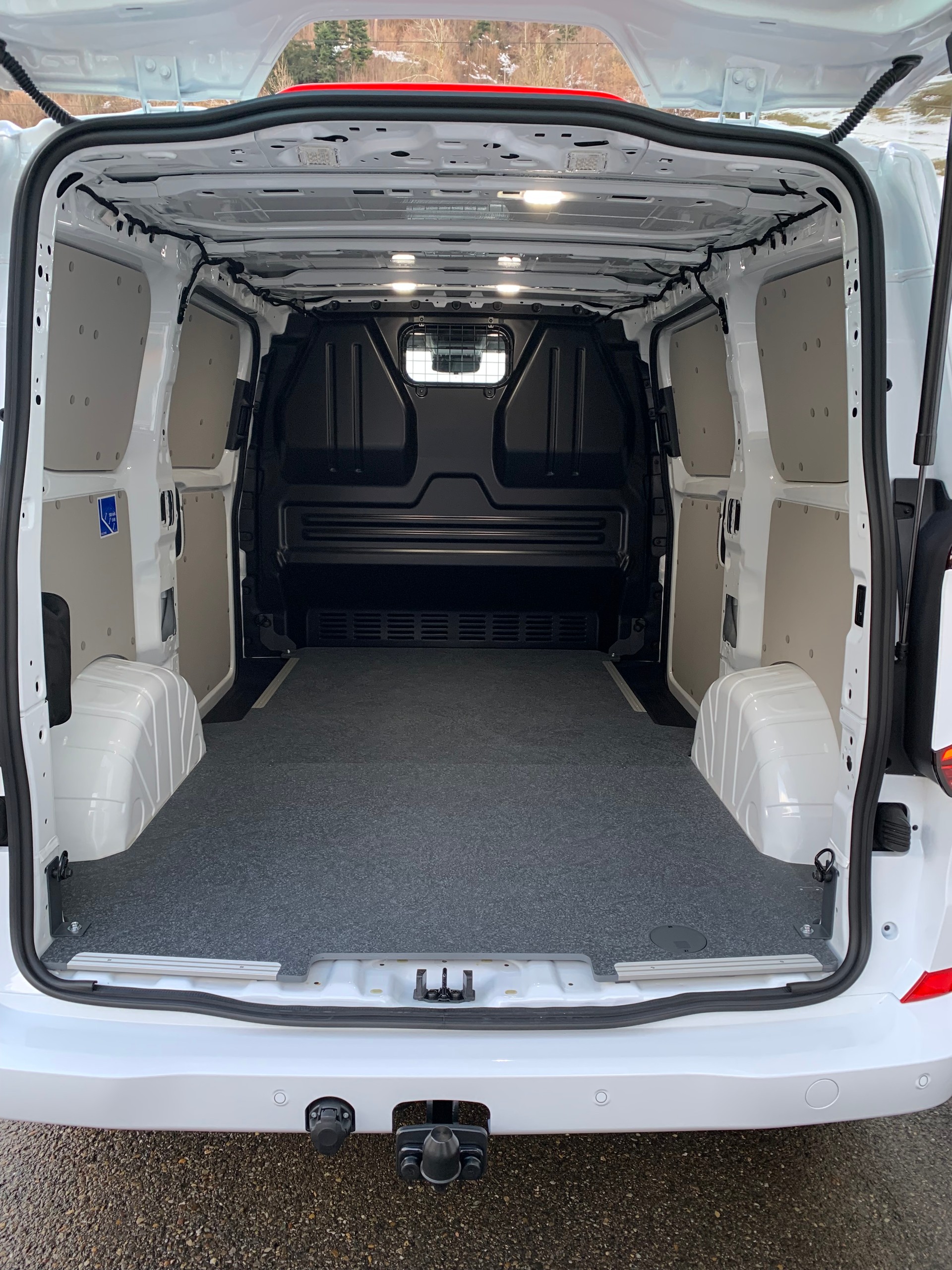 VW Transporter 2.0 TDI Edition 4Motion Automat-image-15