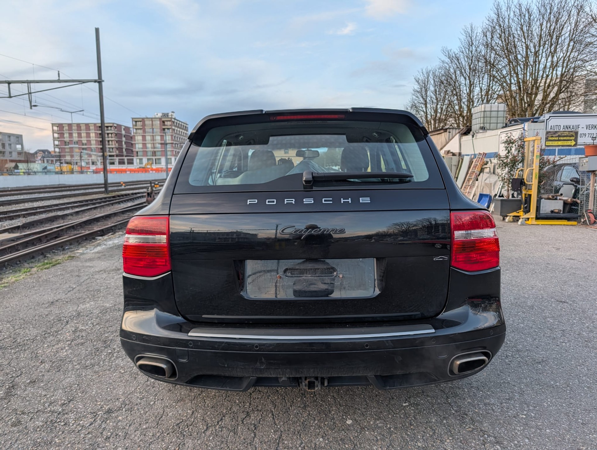 PORSCHE Cayenne-image-5